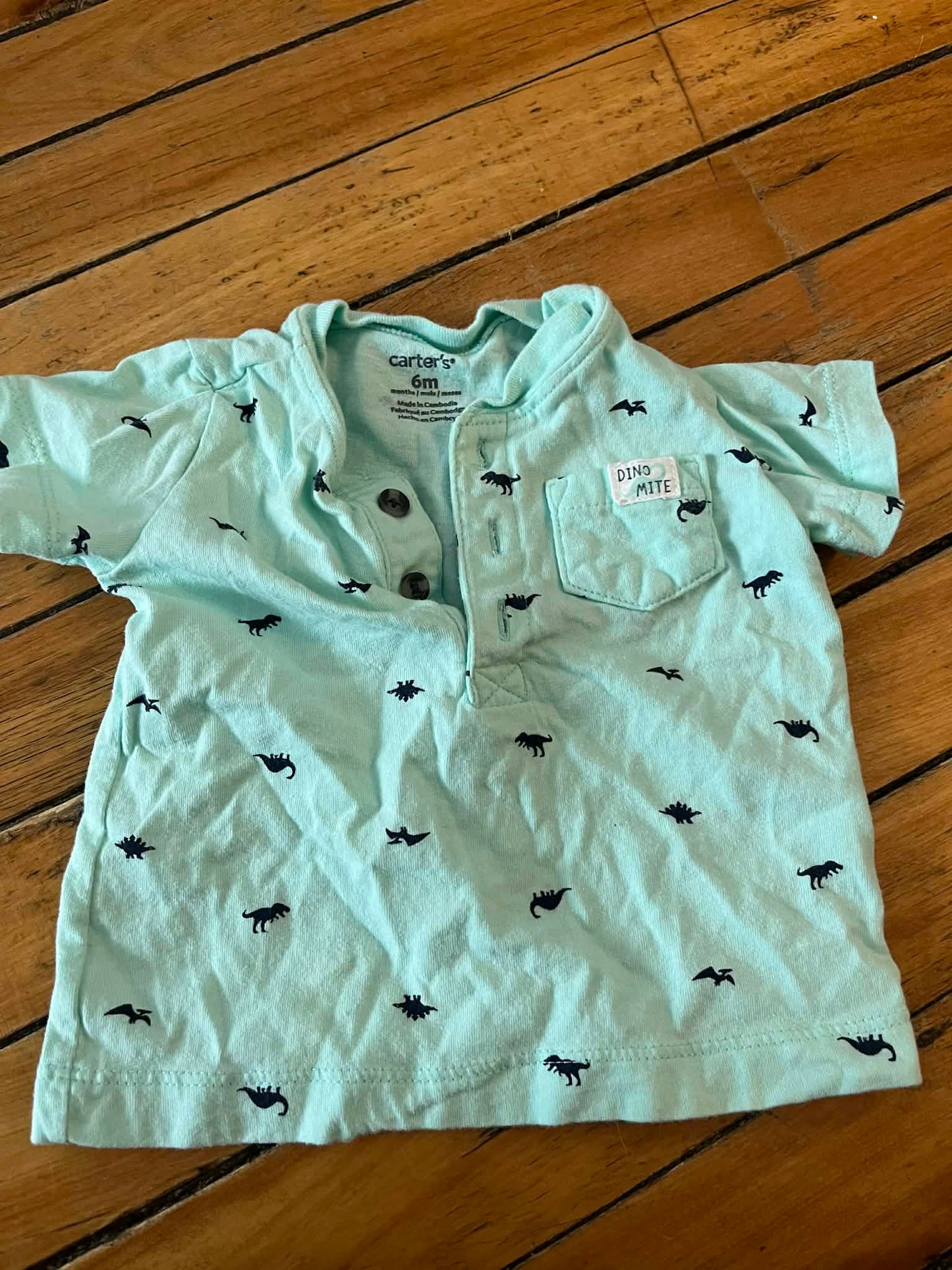 T-shirt carter’s 6 mois