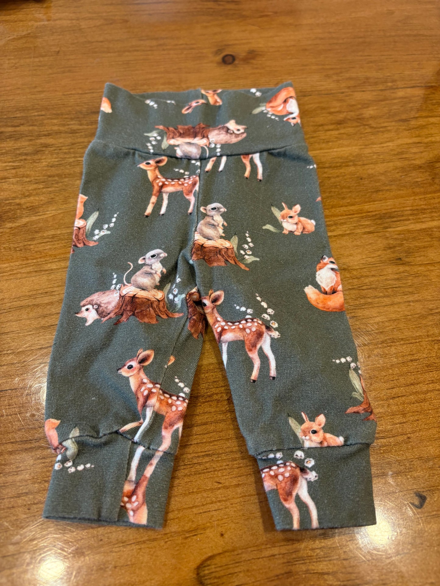Pantalon pas de marque nouveau née (cmb)