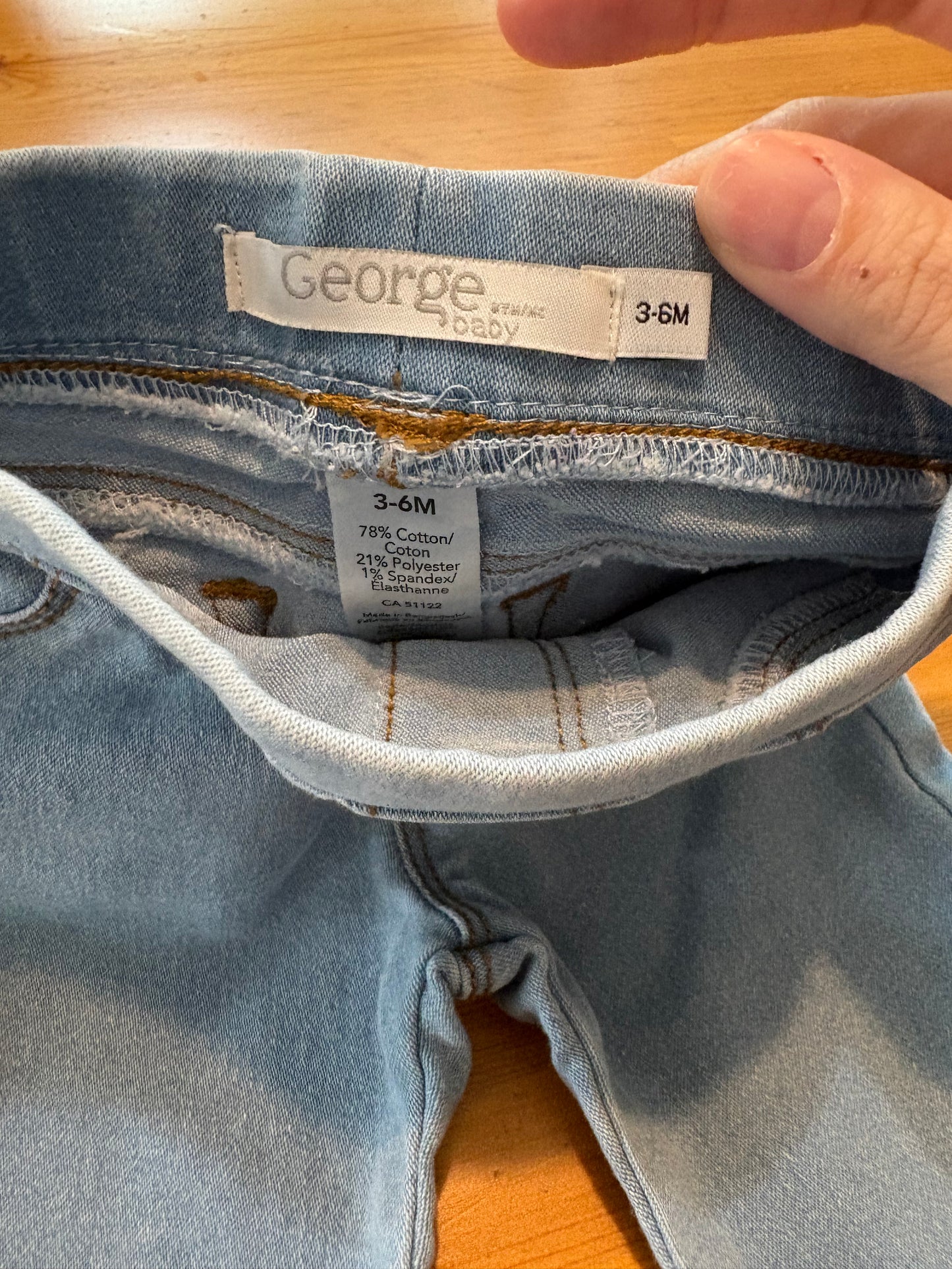 jeans george 3-6 mois
