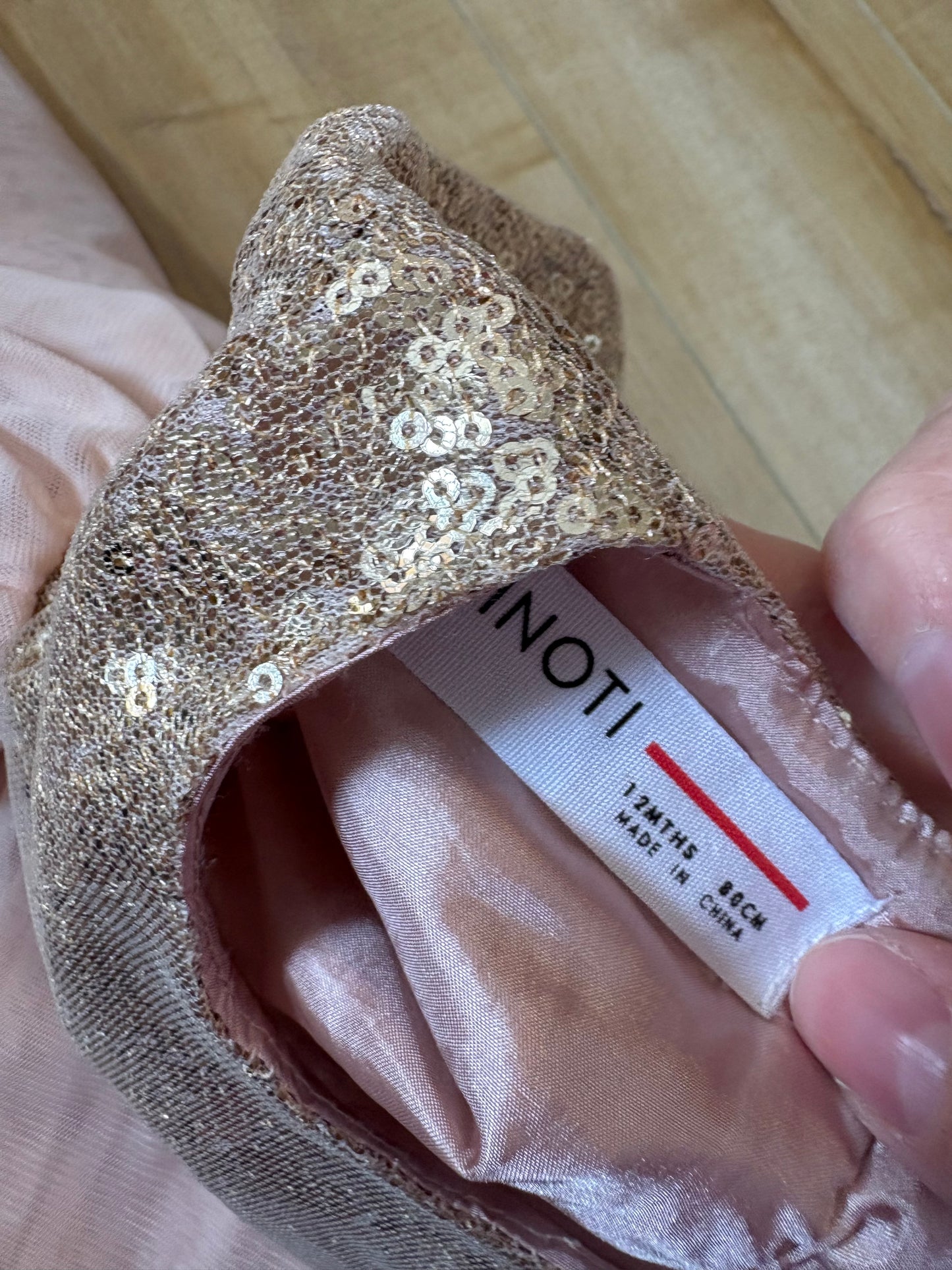 Robe minoti 12 mois*