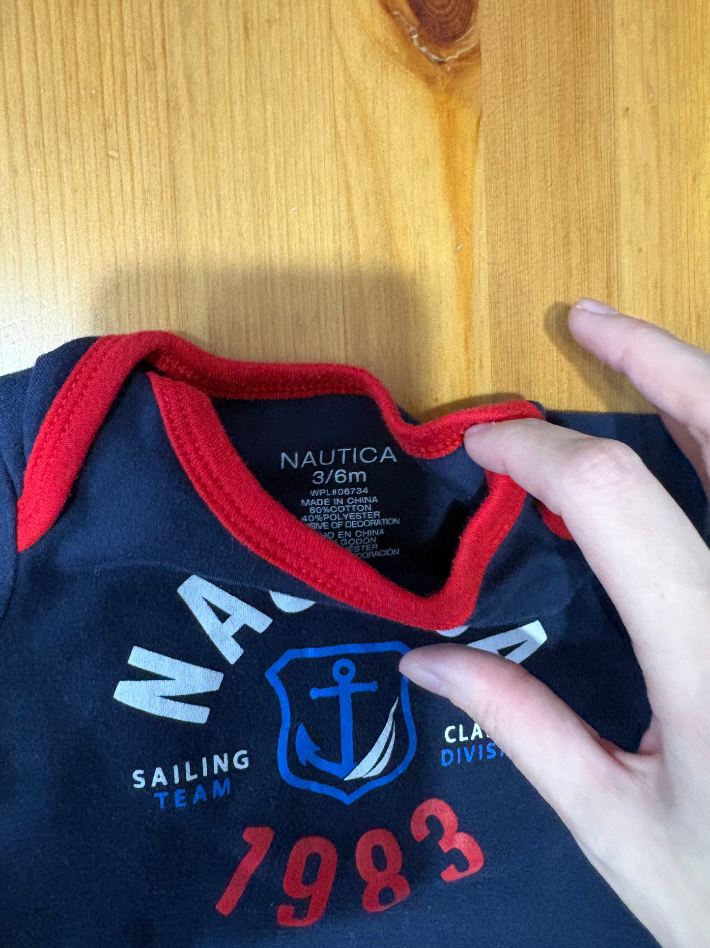 Cache-couche nauthica 3-6 mois état neuf