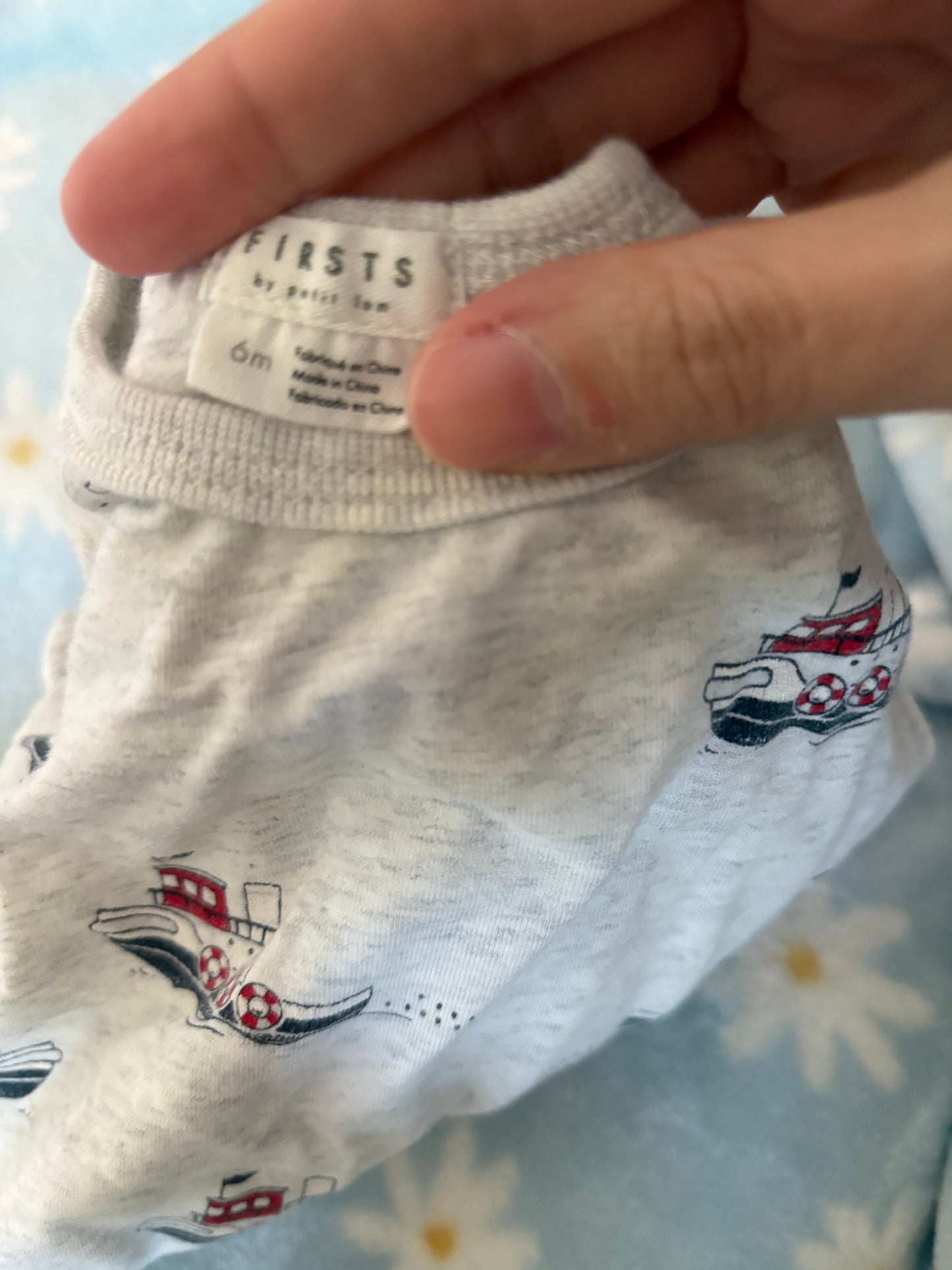 Cache-couche petit lem 6 mois état neuf