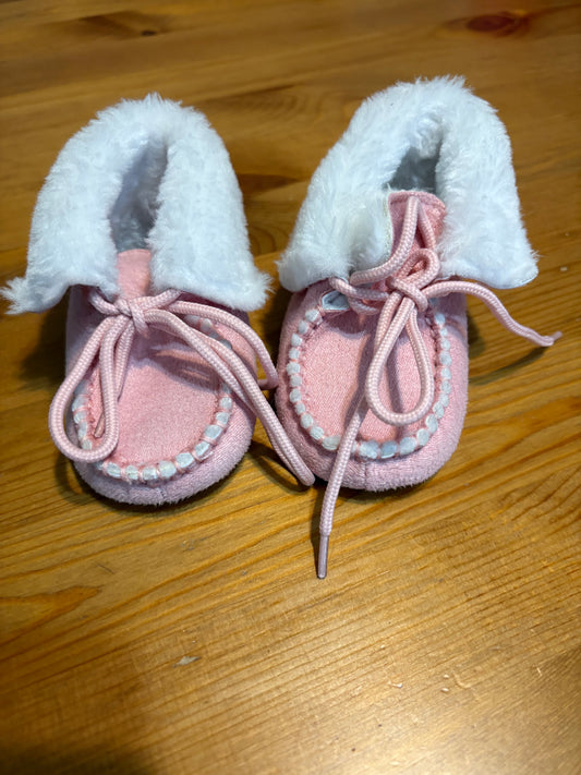 Moccassin Misk 0-3 mois état neuf