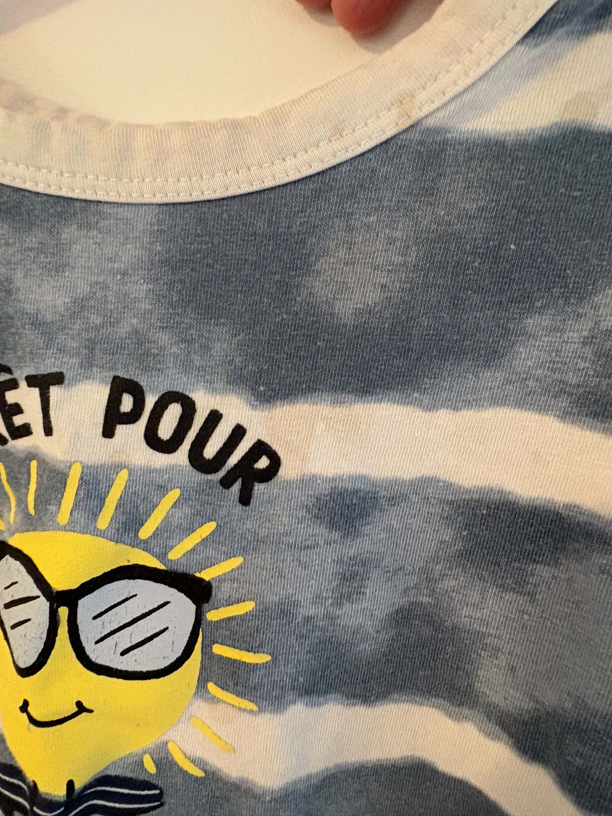 t-shirt tag 3T *