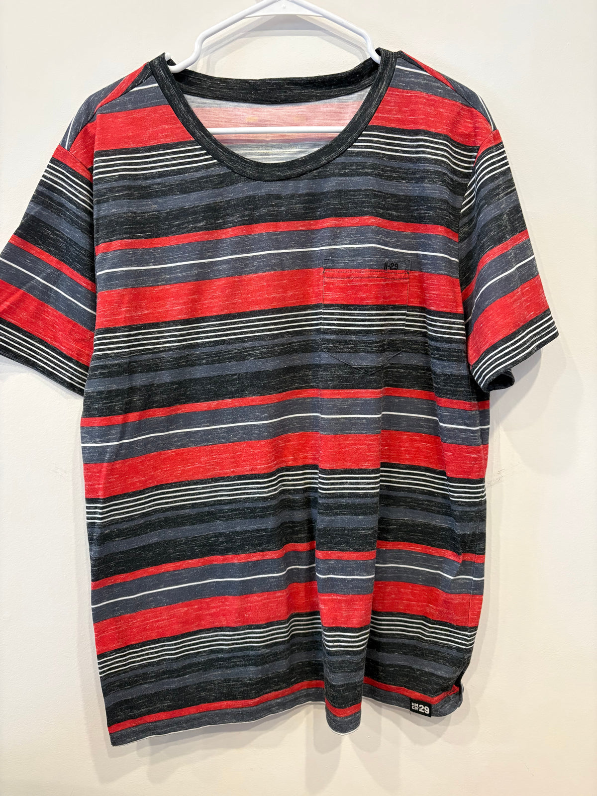 Chandail homme XL hangar 29 (cmb)