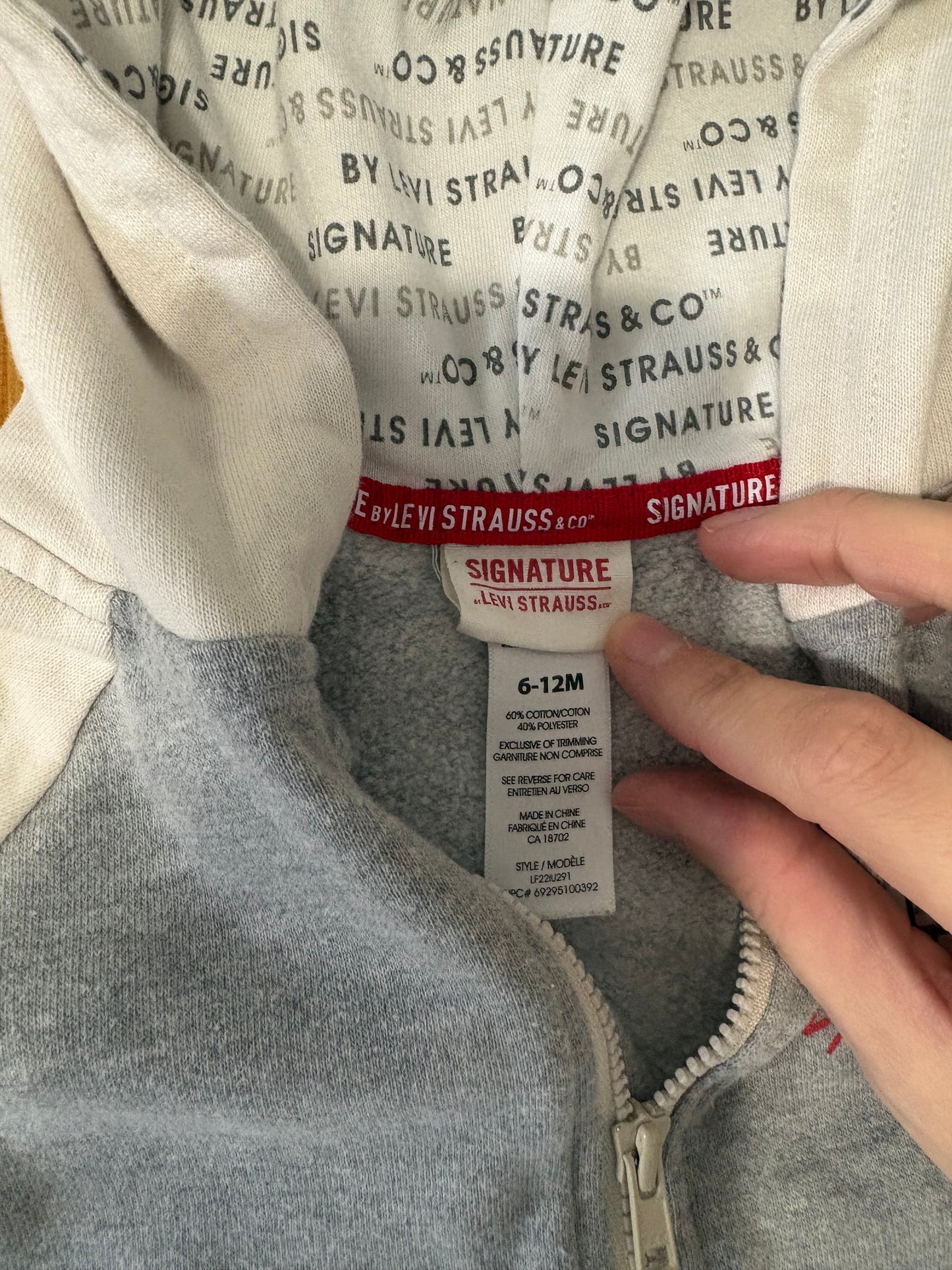 One piece levis 6-12 mois état neuf