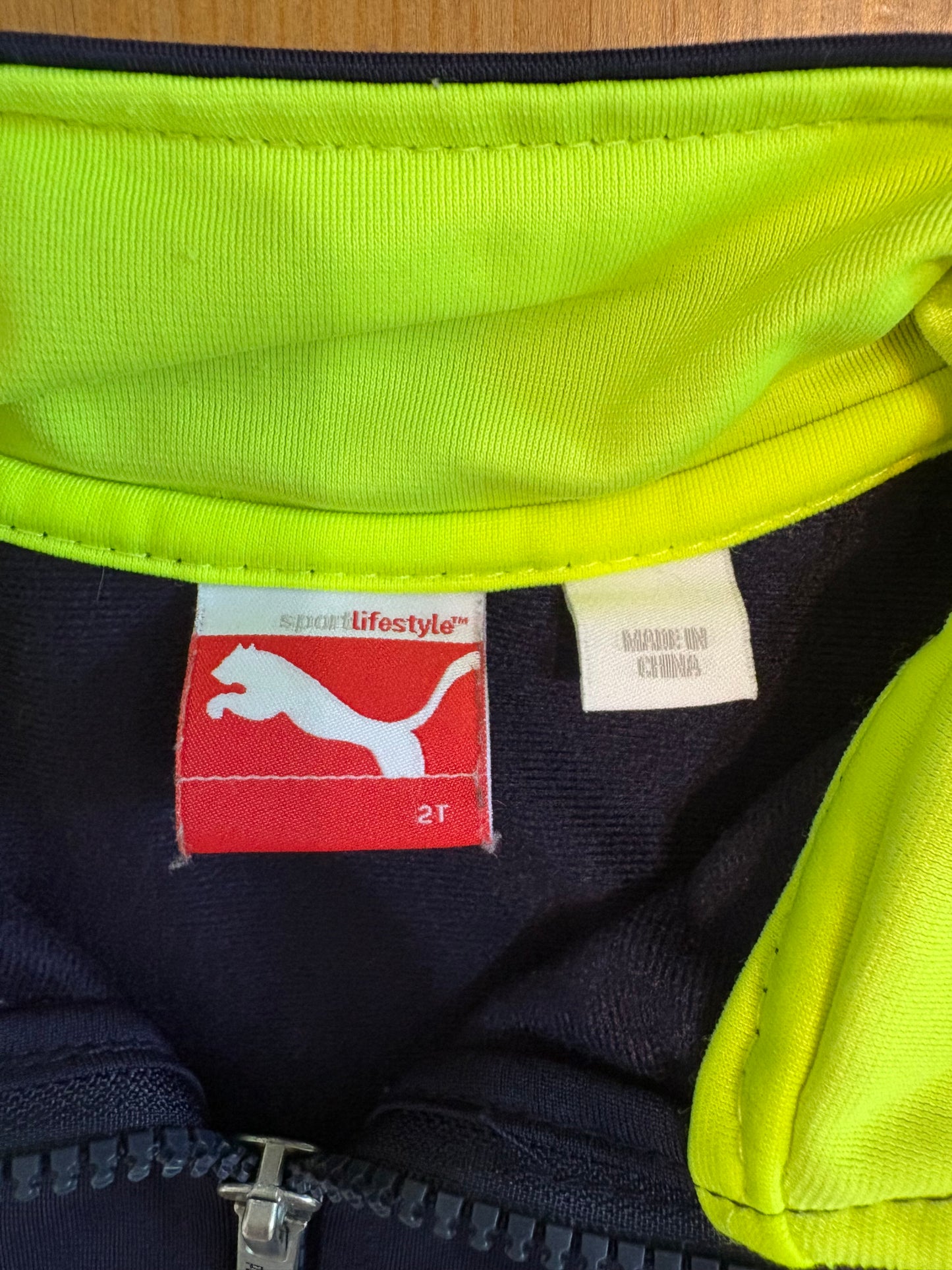 Veste puma 2T neuf