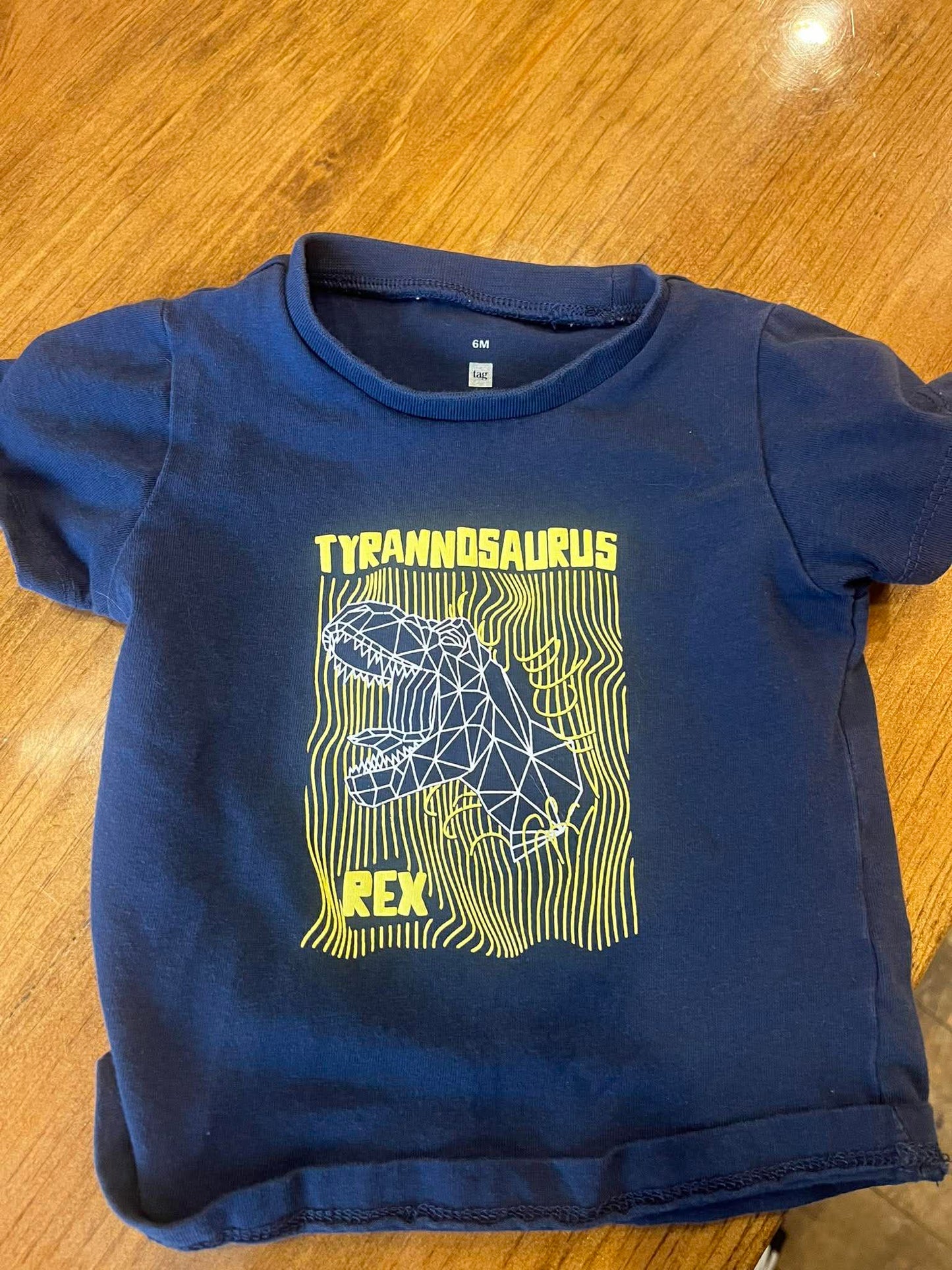 T-shirt tag 6 mois