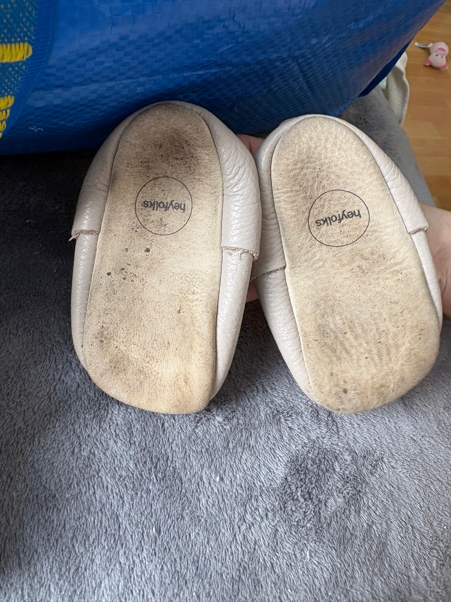 Chaussure en cuire taille 4