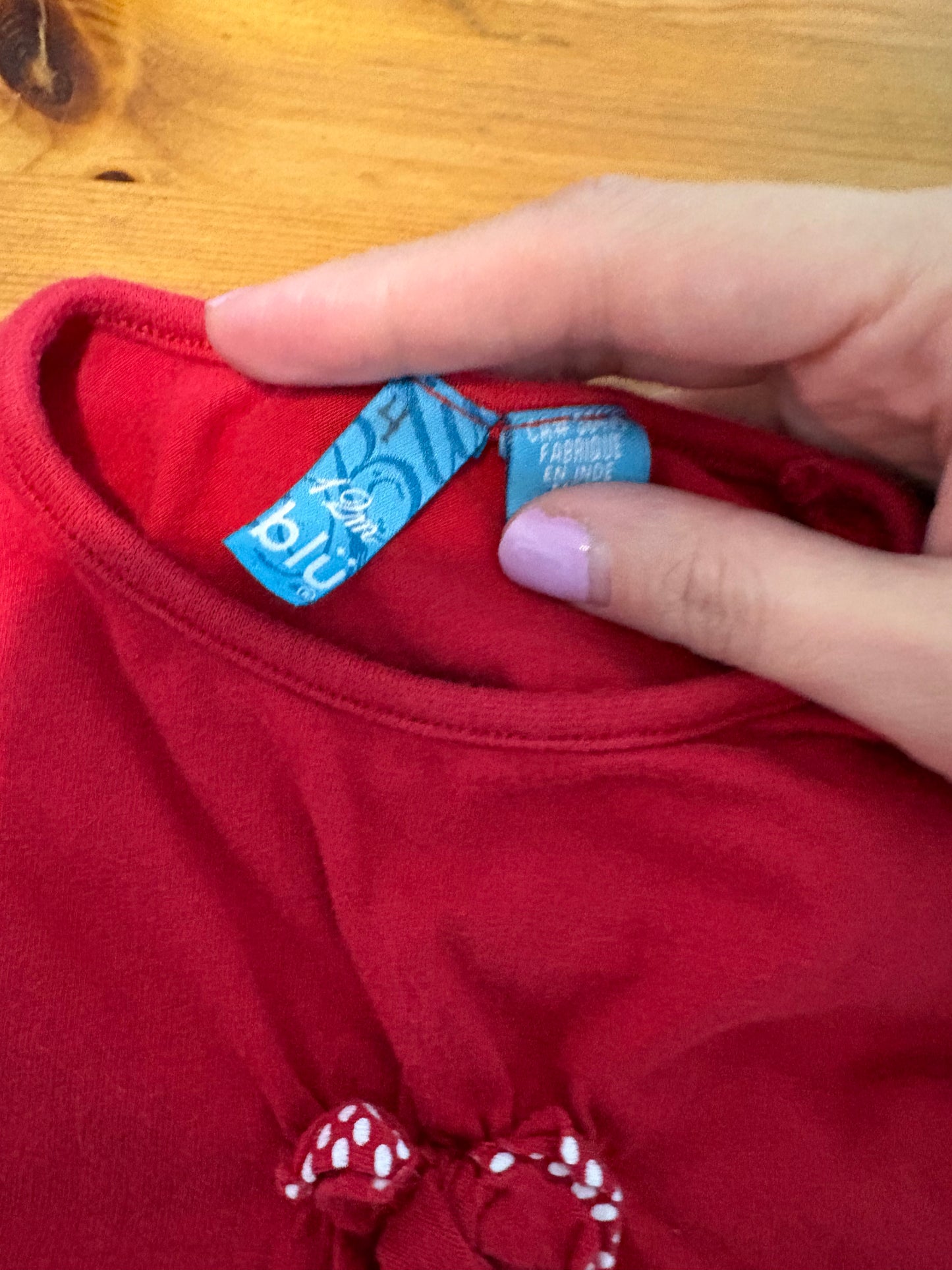 T-shirt blu 6-9 mois environ