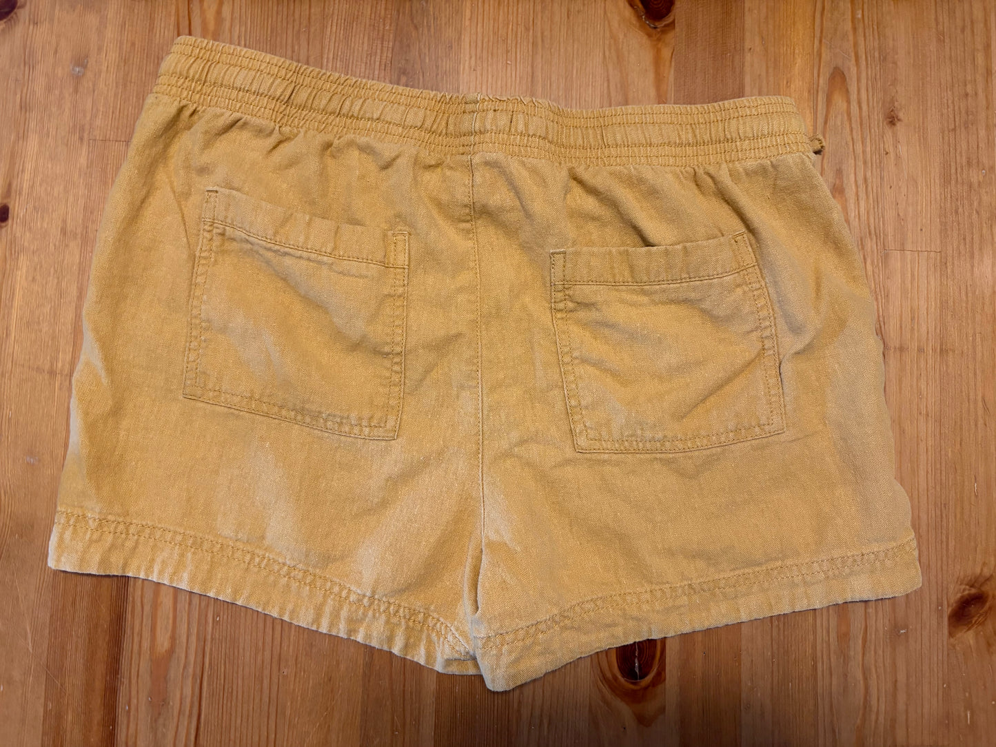 Short reitman taille 8 large environ
