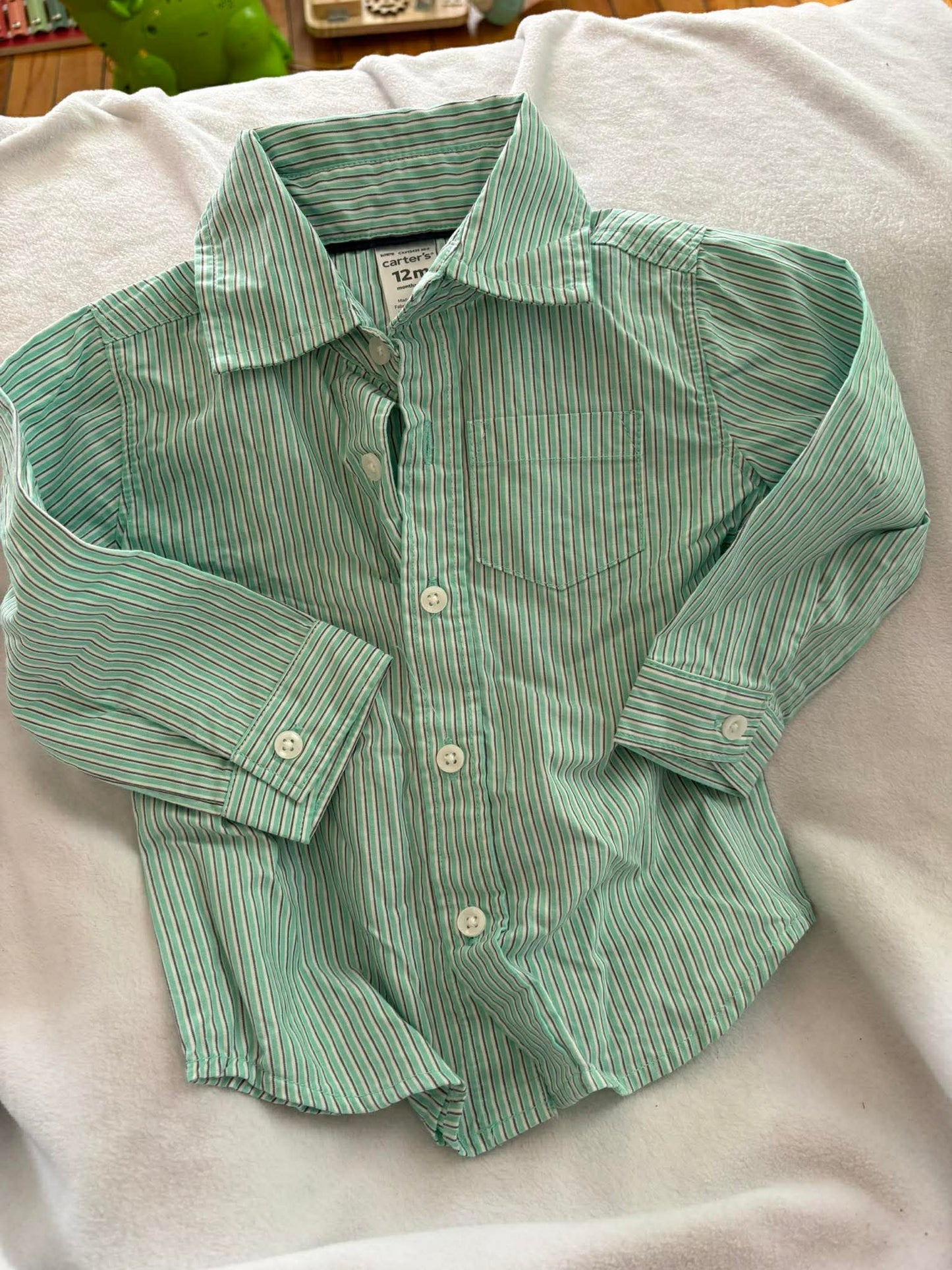 Chemise carter’s 12 mois état neuf