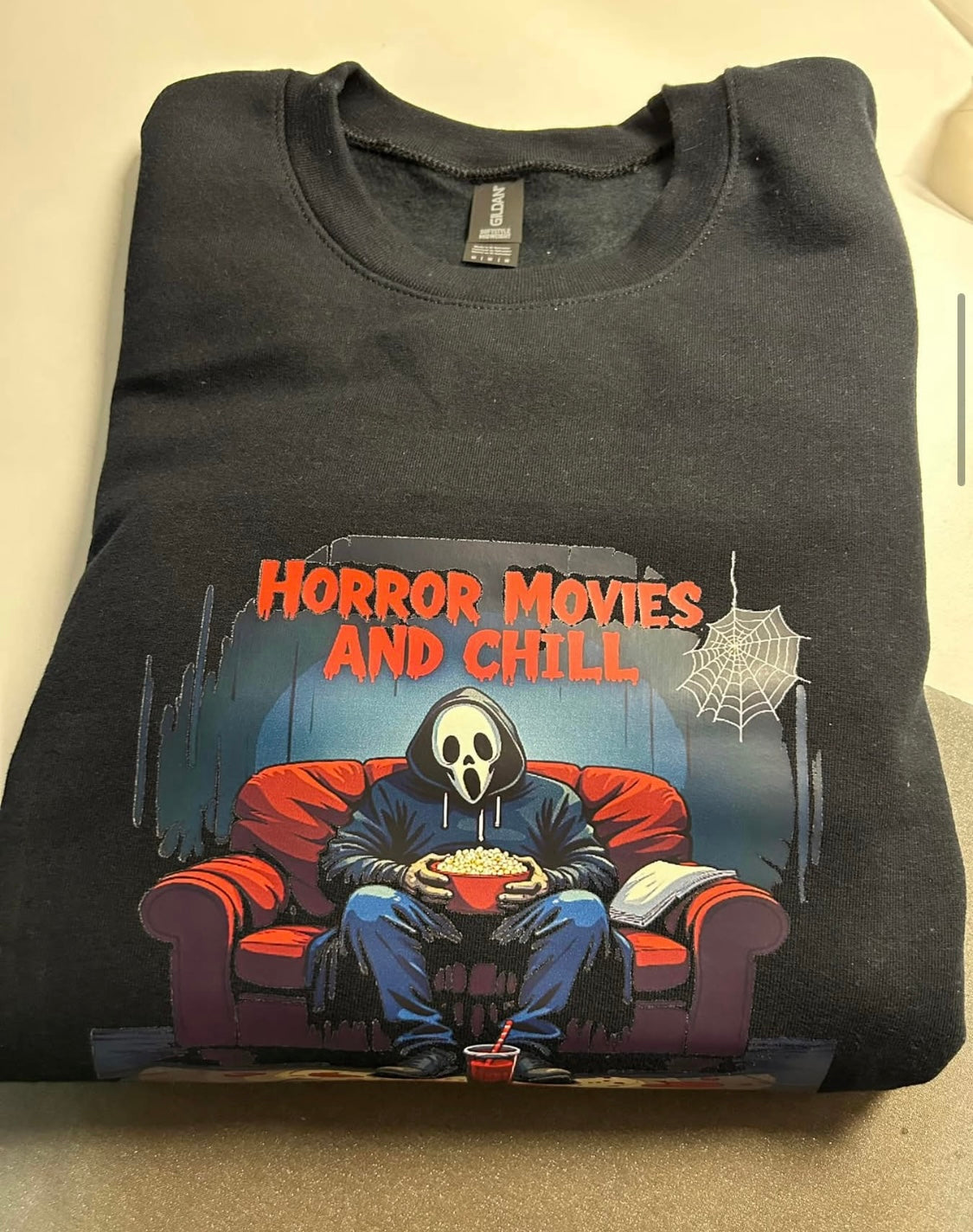 Gilet à capuche Horror movies and chill Adulte voir description pour taille et choix de couleur *