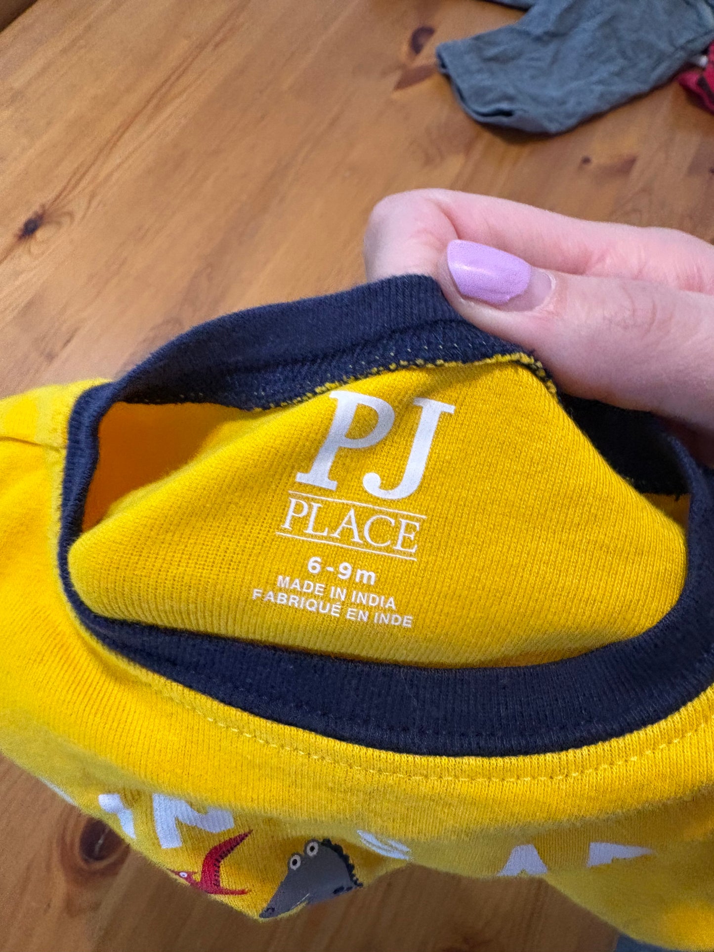 T-shirt Pj place 6-9 mois