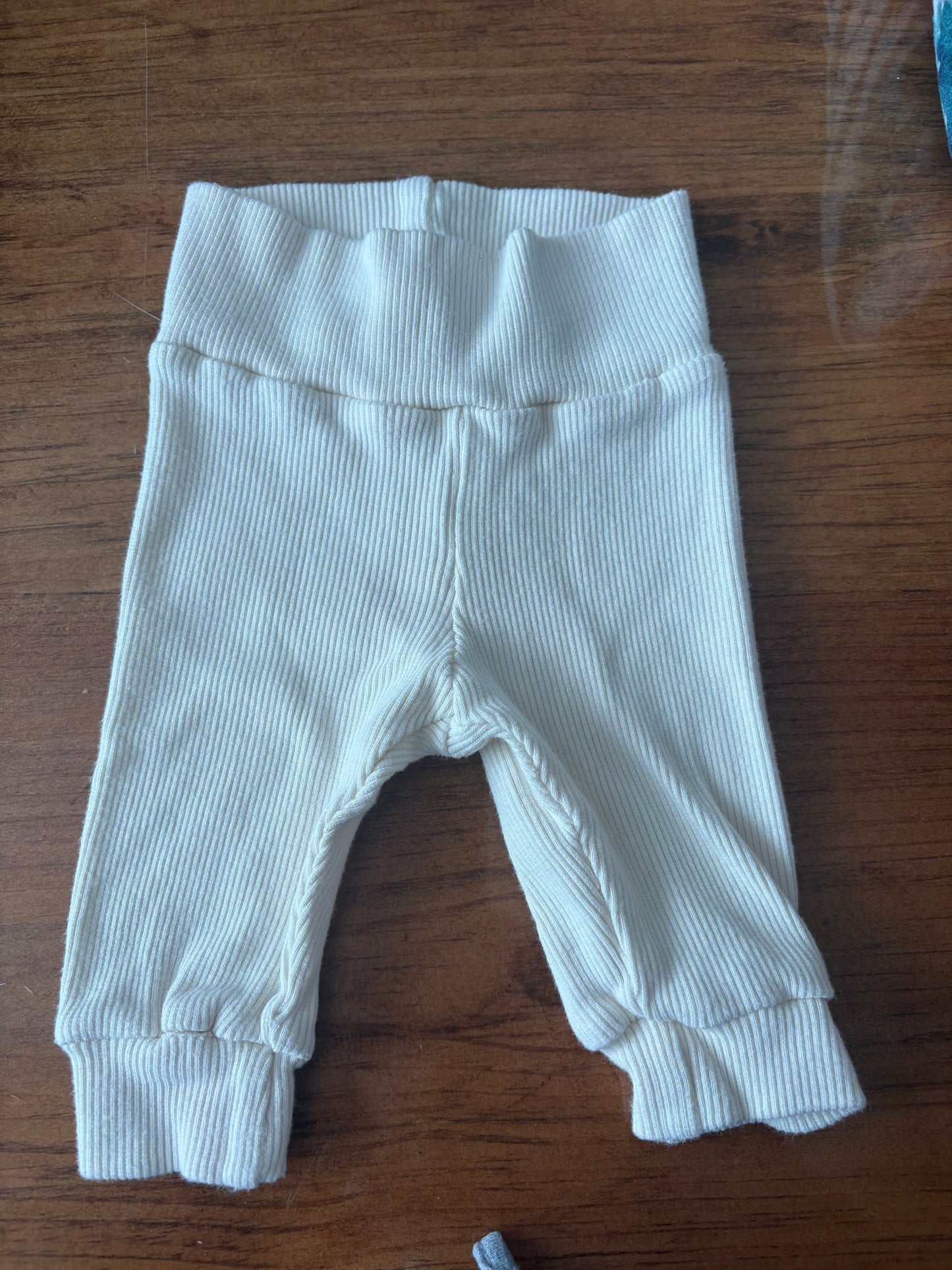 Pantalon newborn pas d'étiquette (cmb)