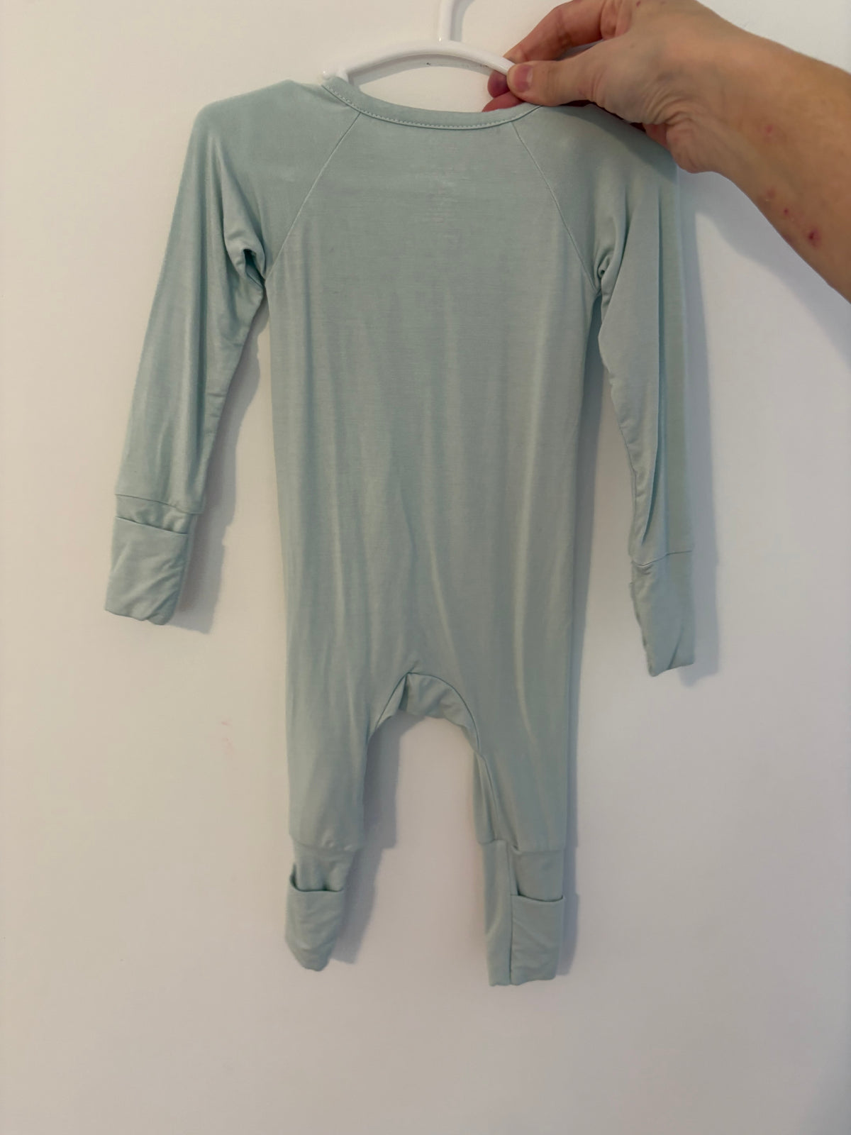 Pyjama 0-3 mois neuf tissu incroyablement confortableđ