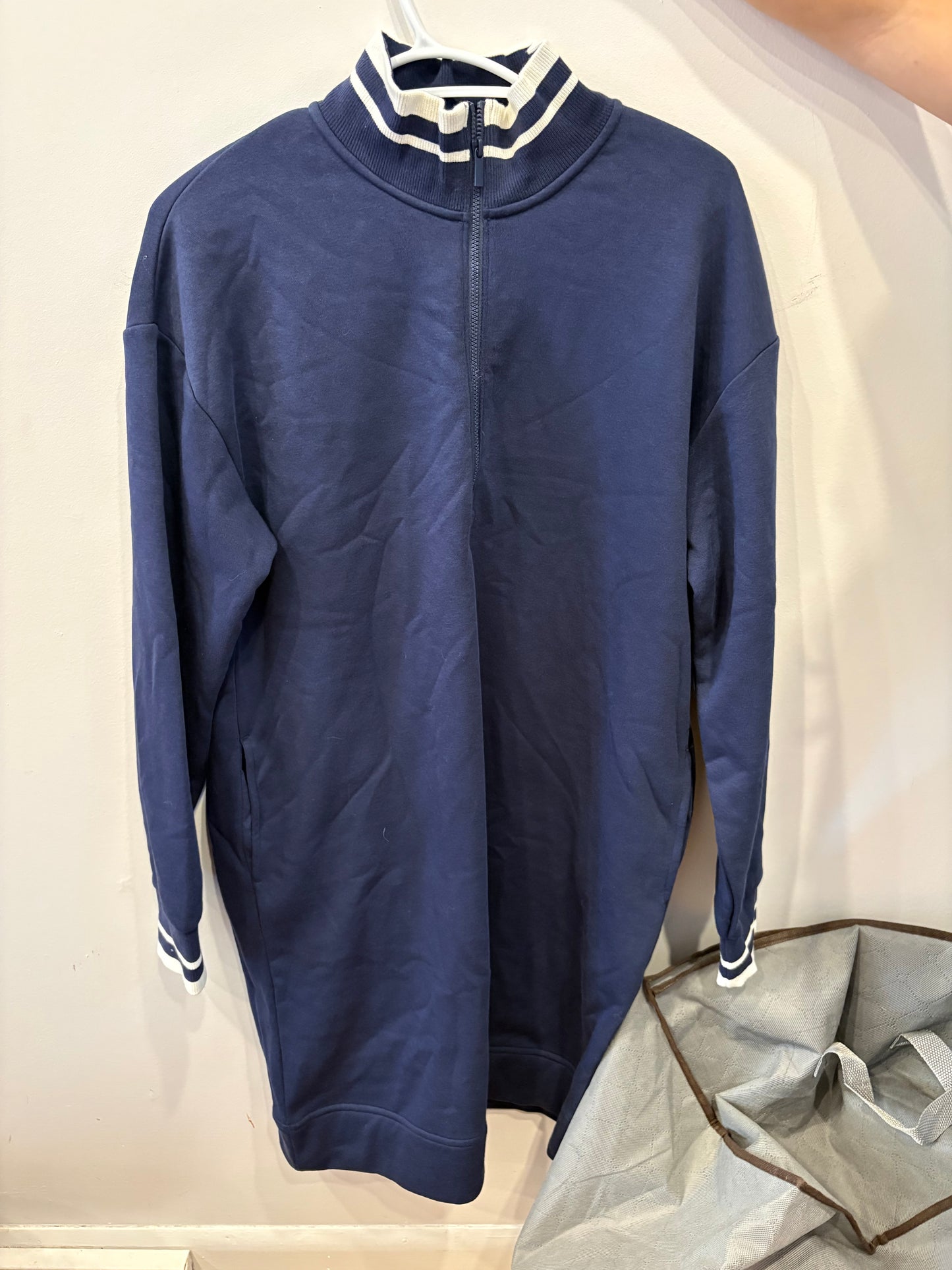 Chandail long même robe large Xl