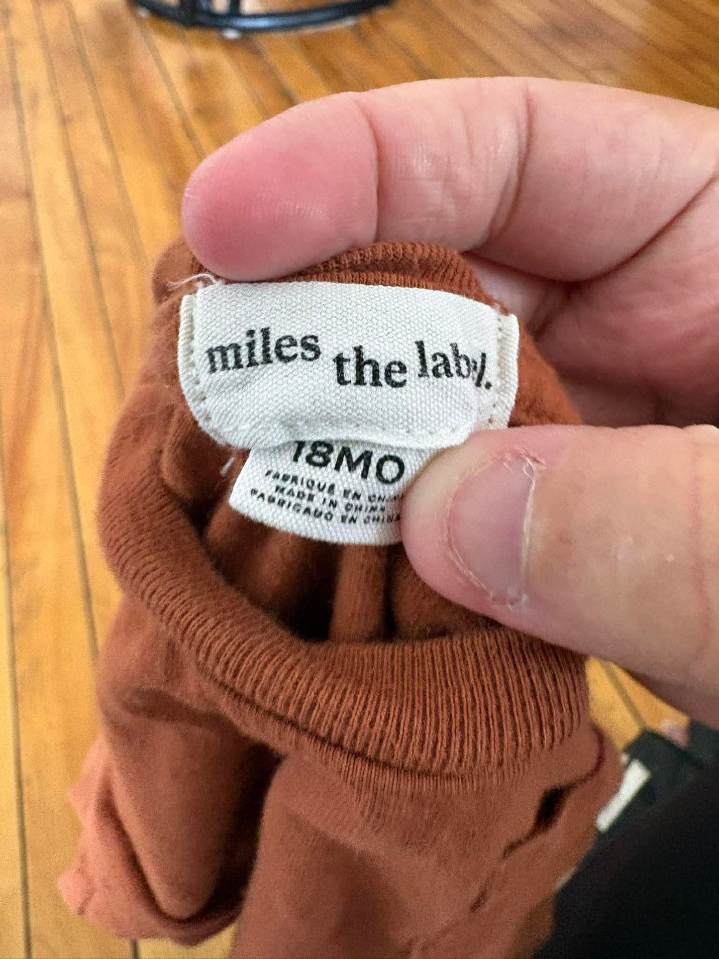 t-shirt miles de label 18 mois (cmb)
