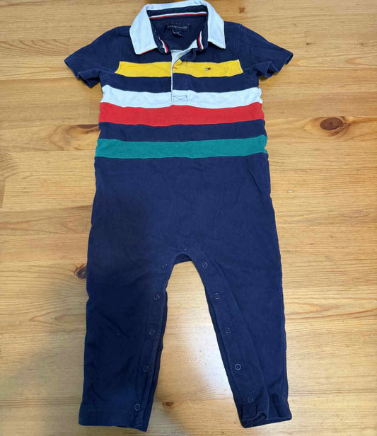 Habit tommy hilfigher 18 mois