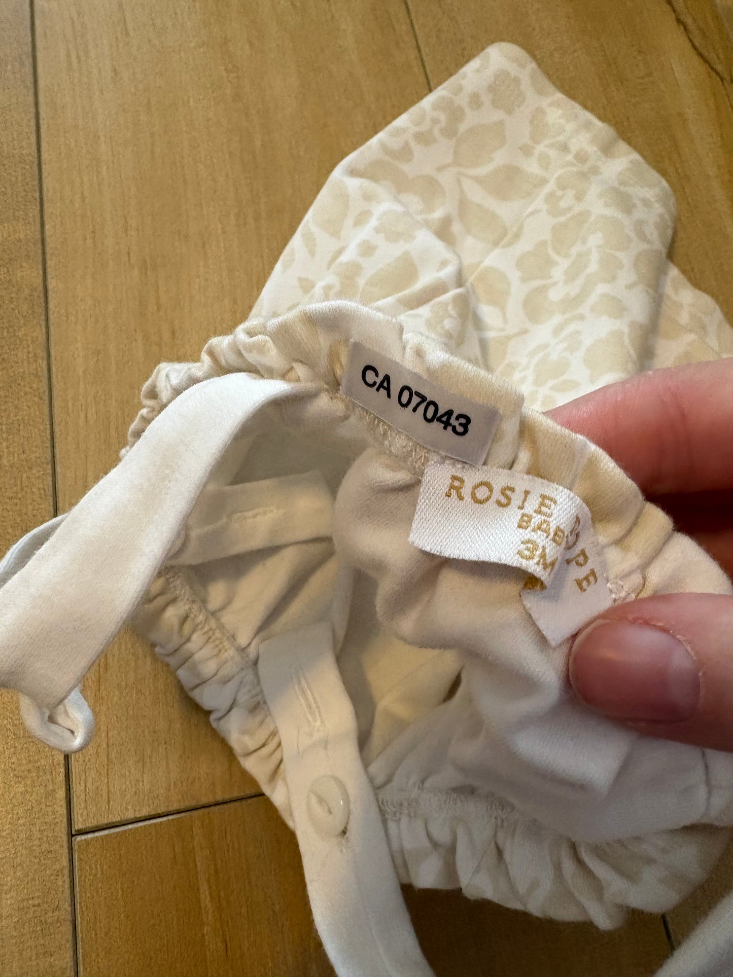 Camisole rosie pope 3 mois état neuf