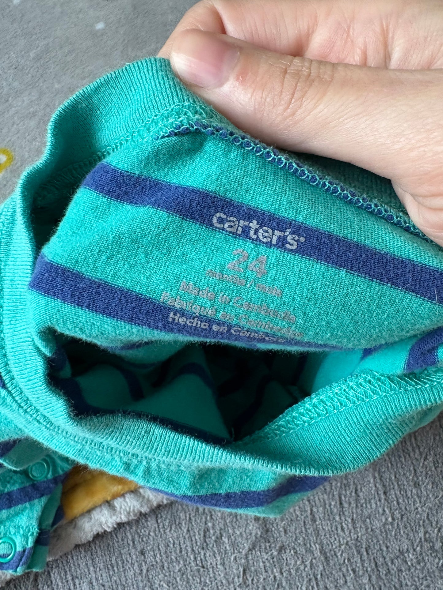 Barboteuse carter’s 24 mois