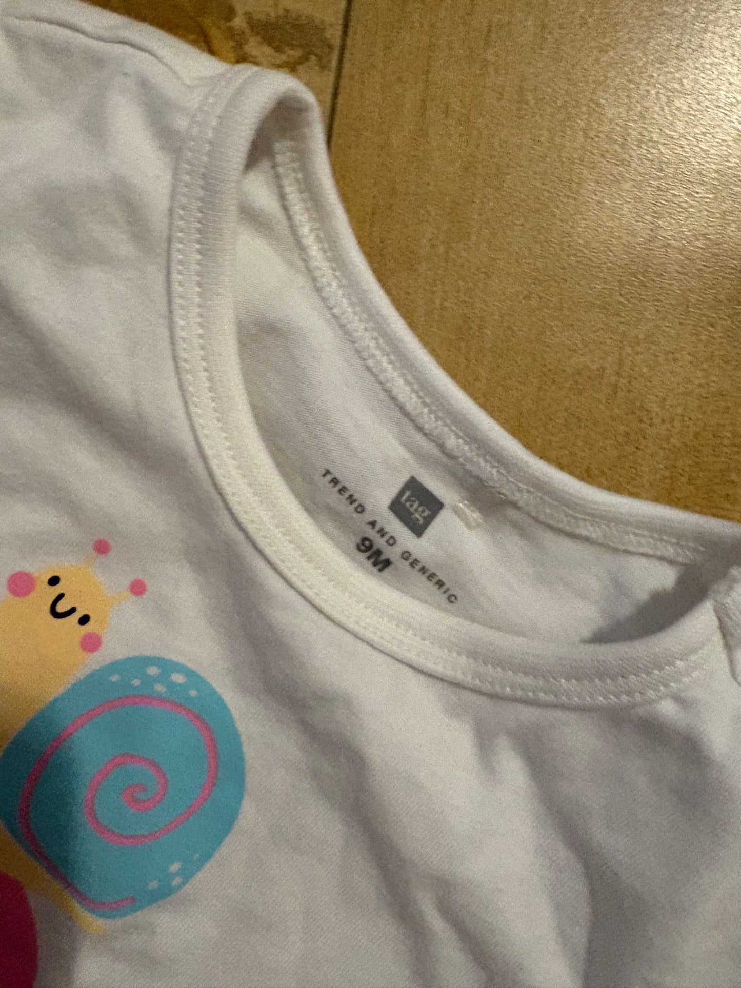 T-shirt tag 9 mois