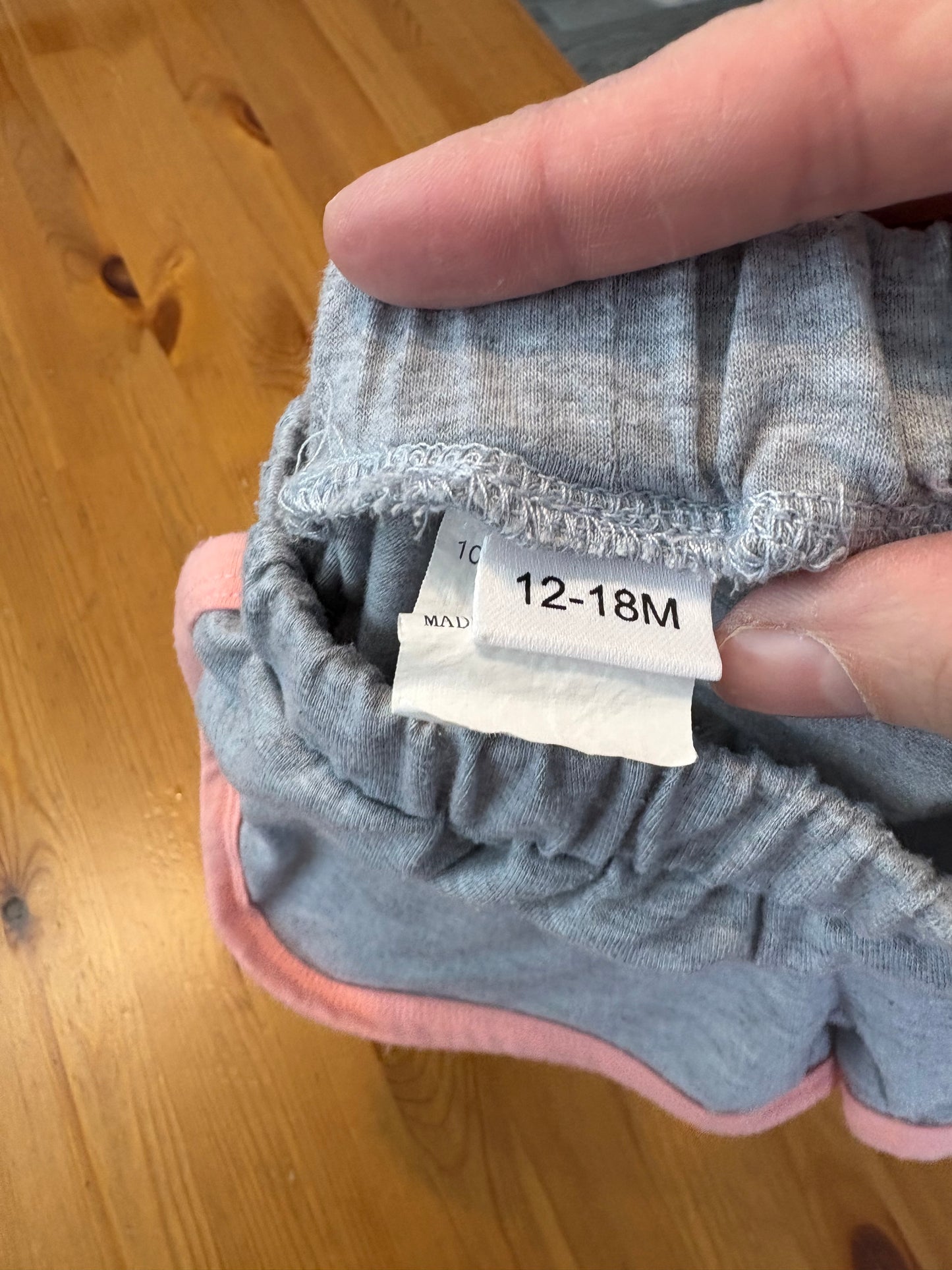 Short 12-18 mois