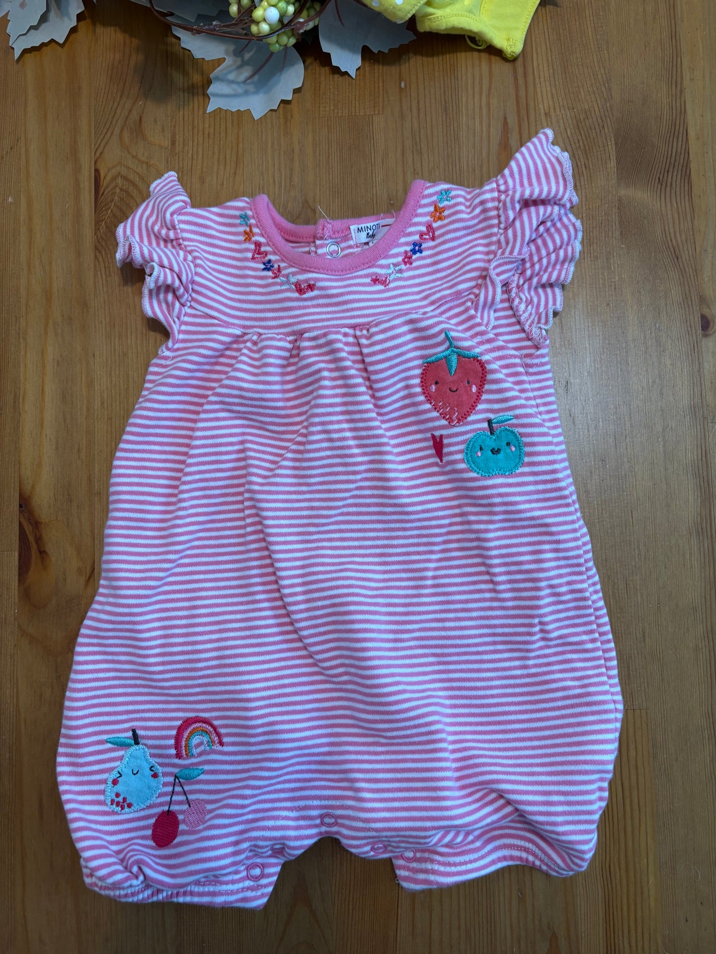 Barboteuse minoti baby 9-12 mois comme neuf