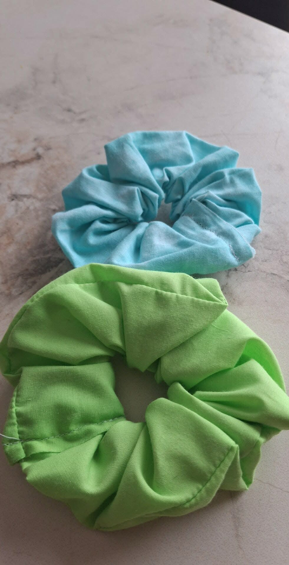 Ensemble chouchou vert et bleu