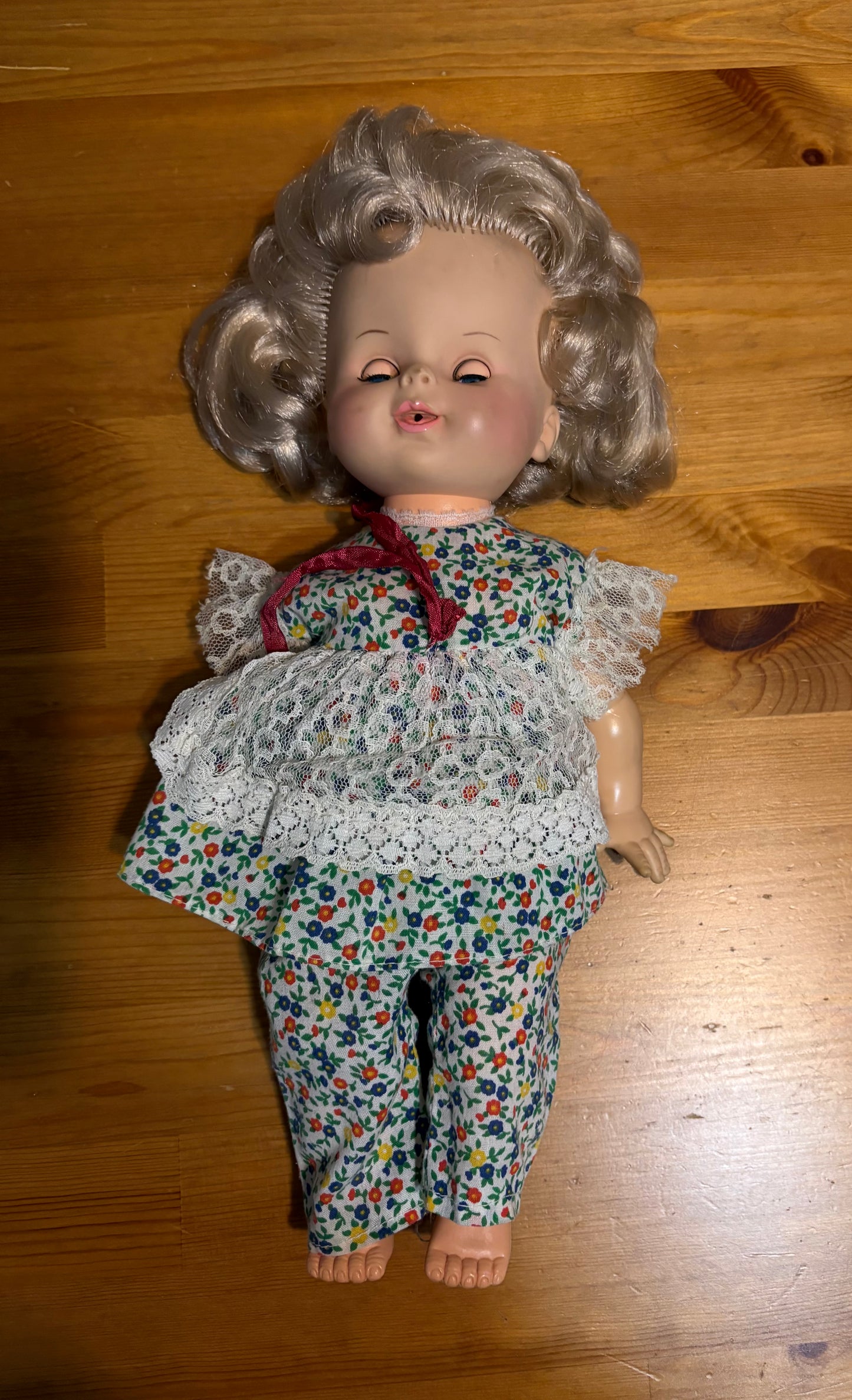 Poupée VINTAGE 1974