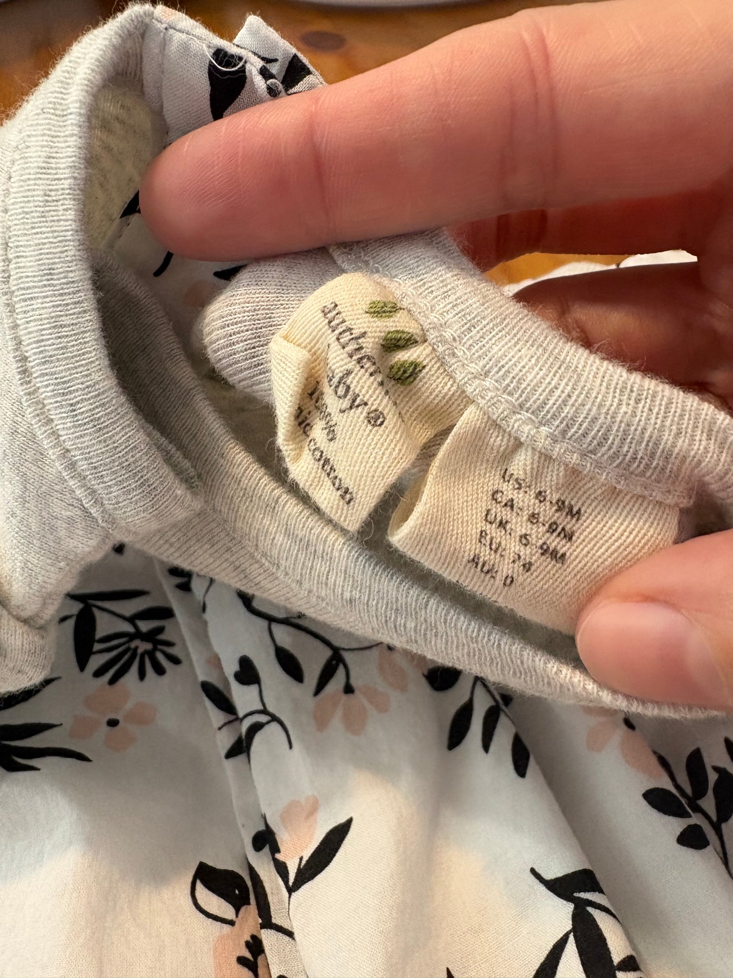 Robe authentic baby 6-9 mois