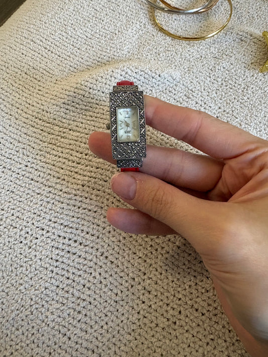 Montre stenless fait petit