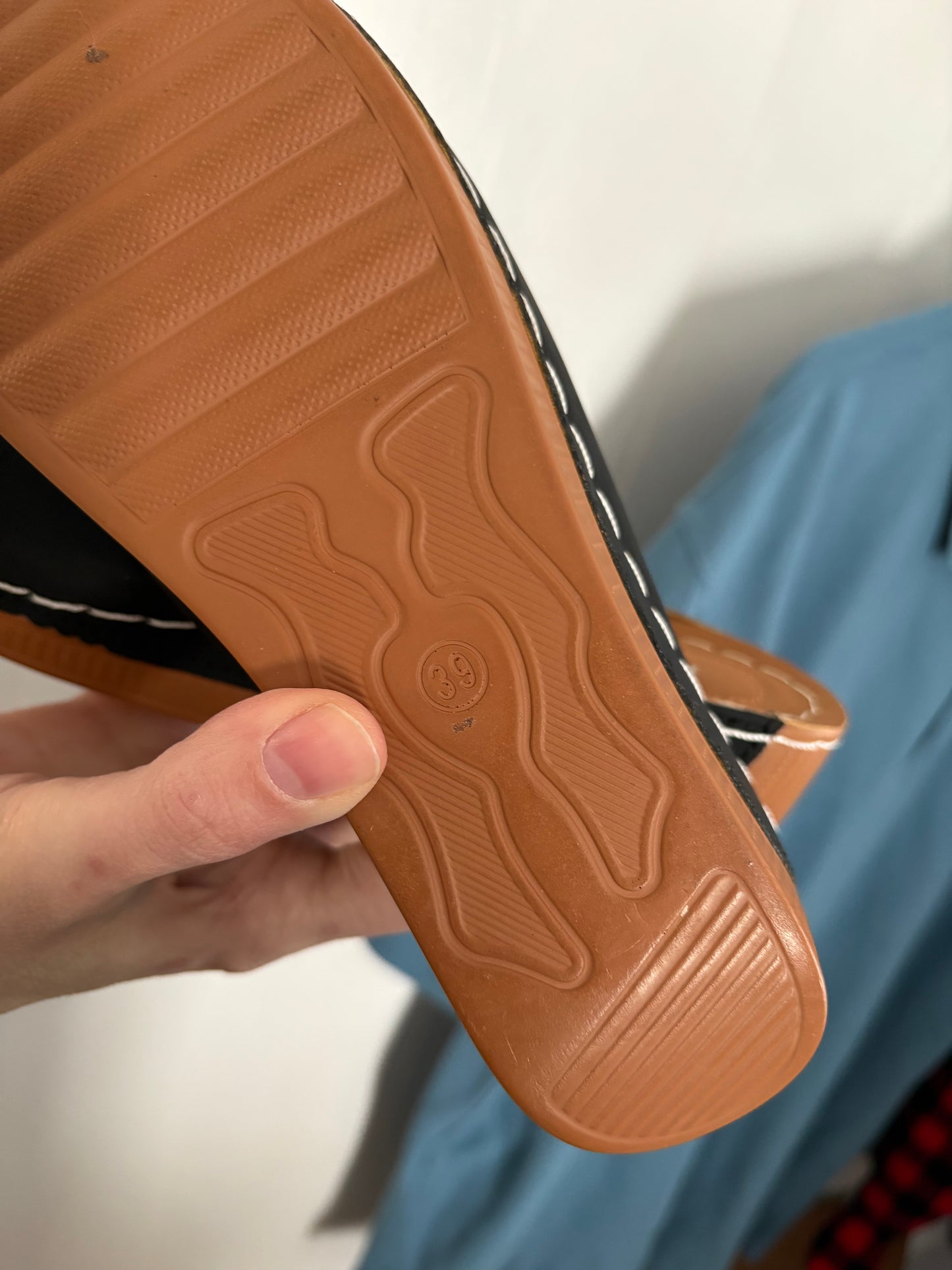 Sandale neuve taille 36