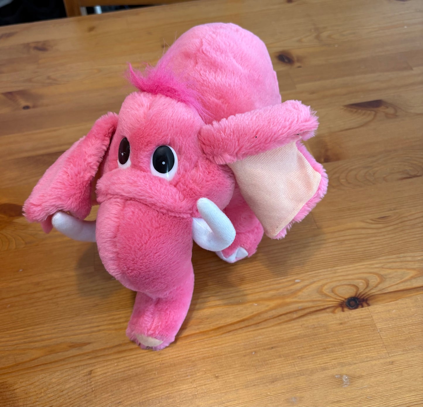Élephant rose