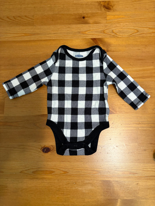 Cache-couche old navy 0-3 mois état neuf