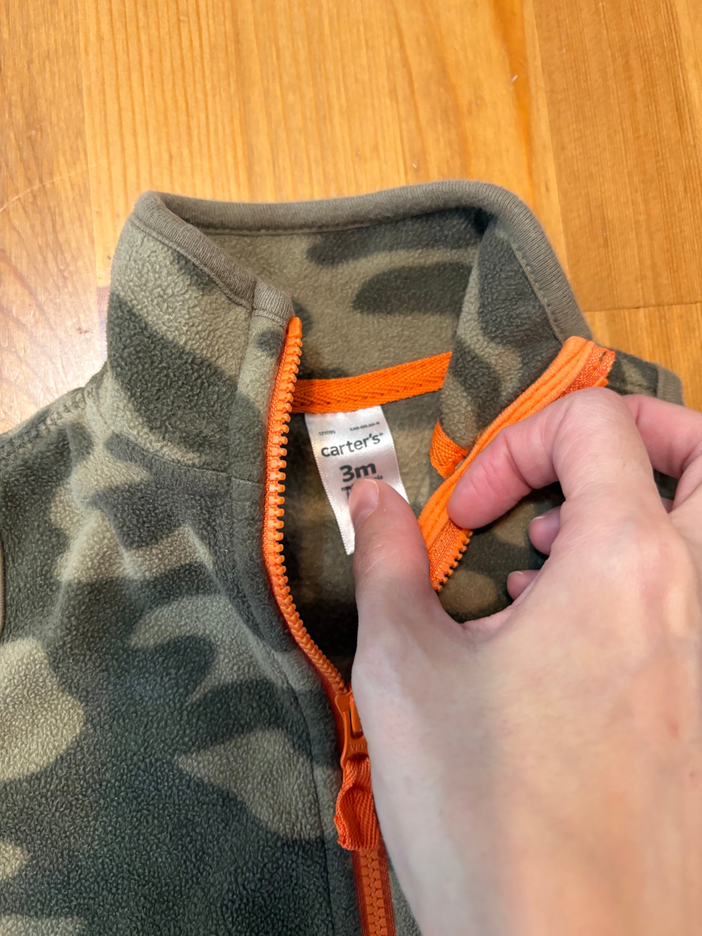 Veste sans manche carter’s 3 mois