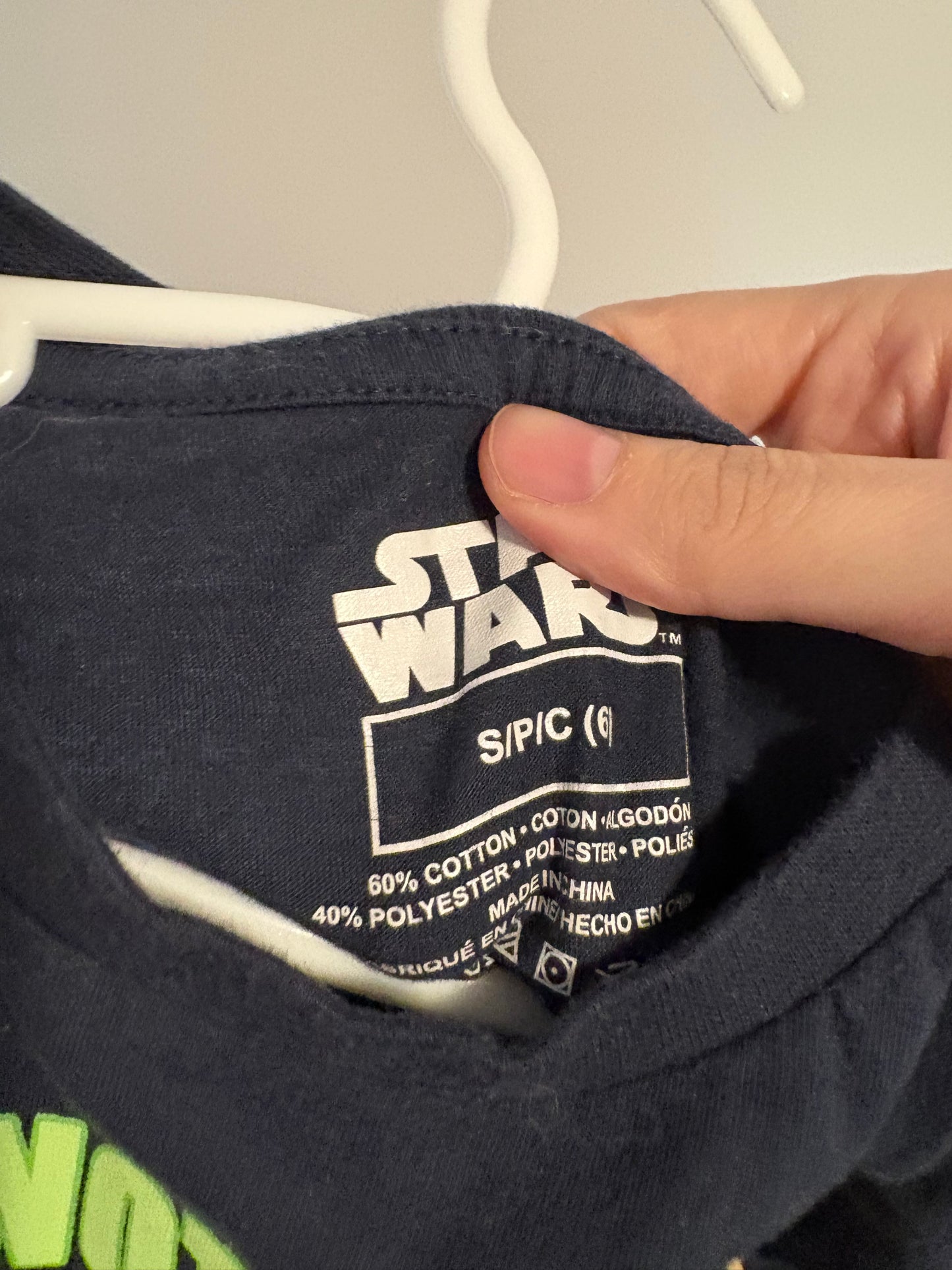 t-shirt star wars 6ans état neuf