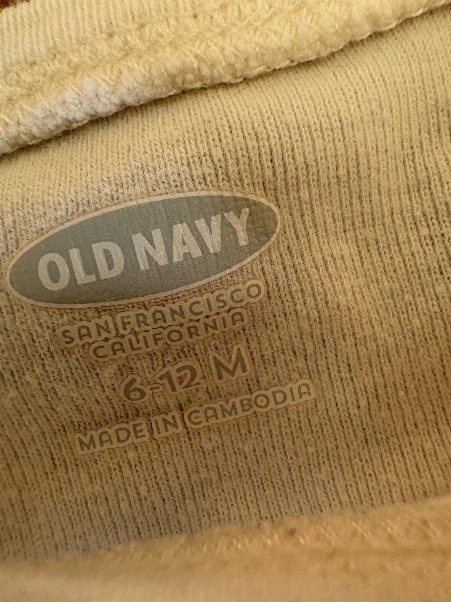 Cache couche Old navy 6-12 mois (cmb)