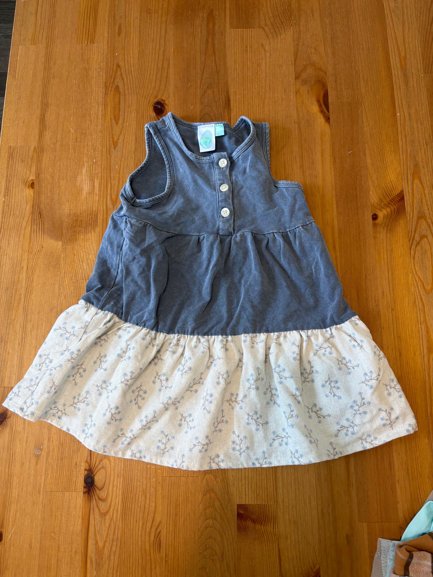 Robe aby 24 mois