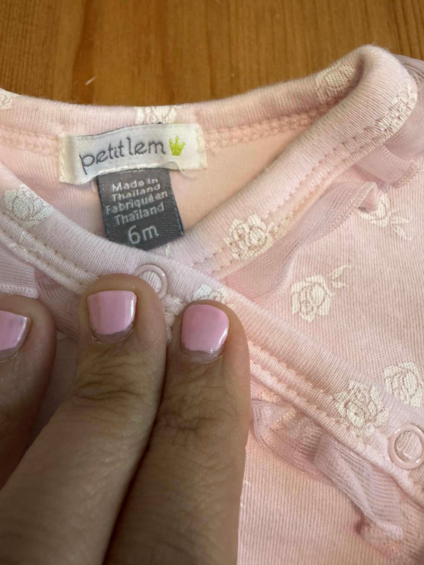 Pyjama petit lem état neuf 6 mois
