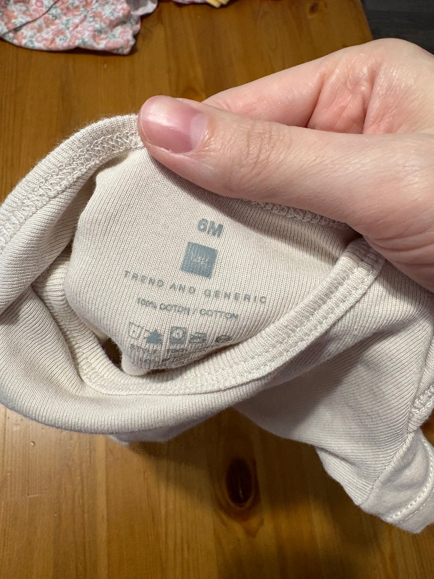 Cache-couche tag 6 mois