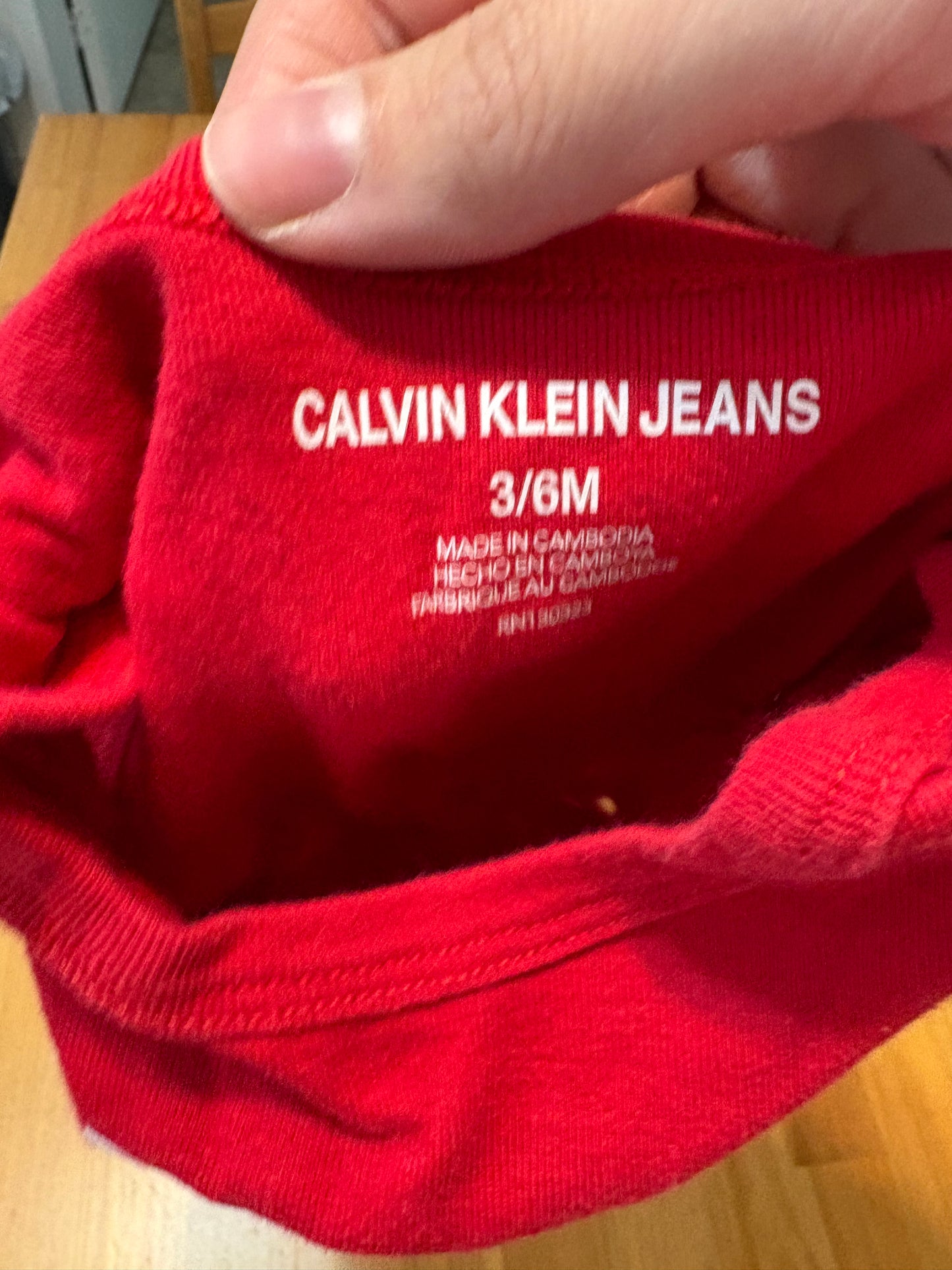 Cache-couche calvin klein 3-6 mois état neuf