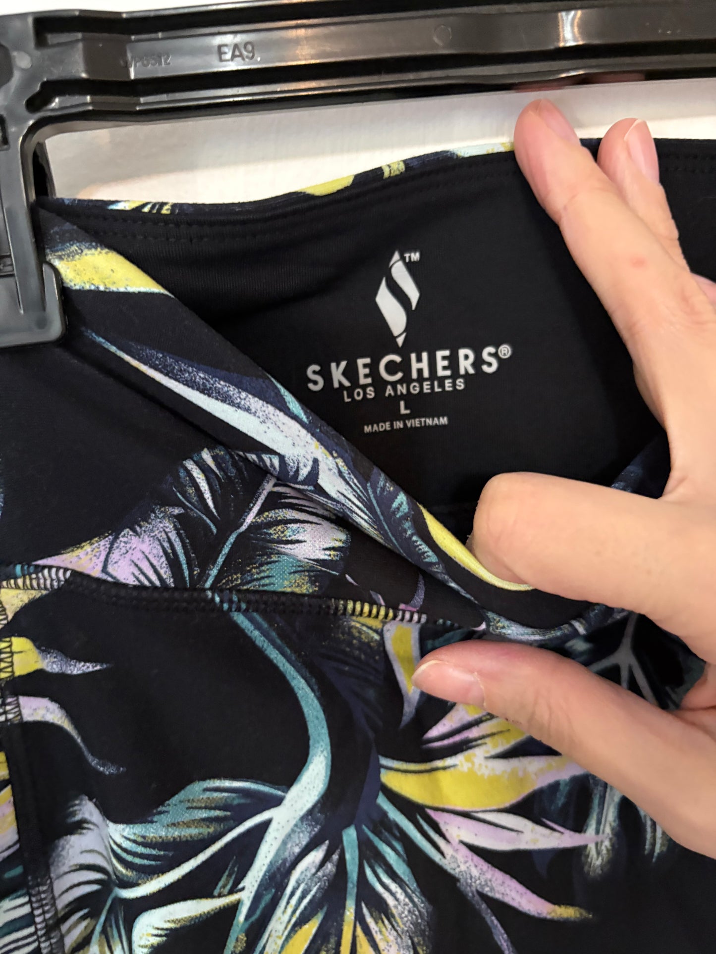 Jupe-short sketchers large + 20% appliquer solde été