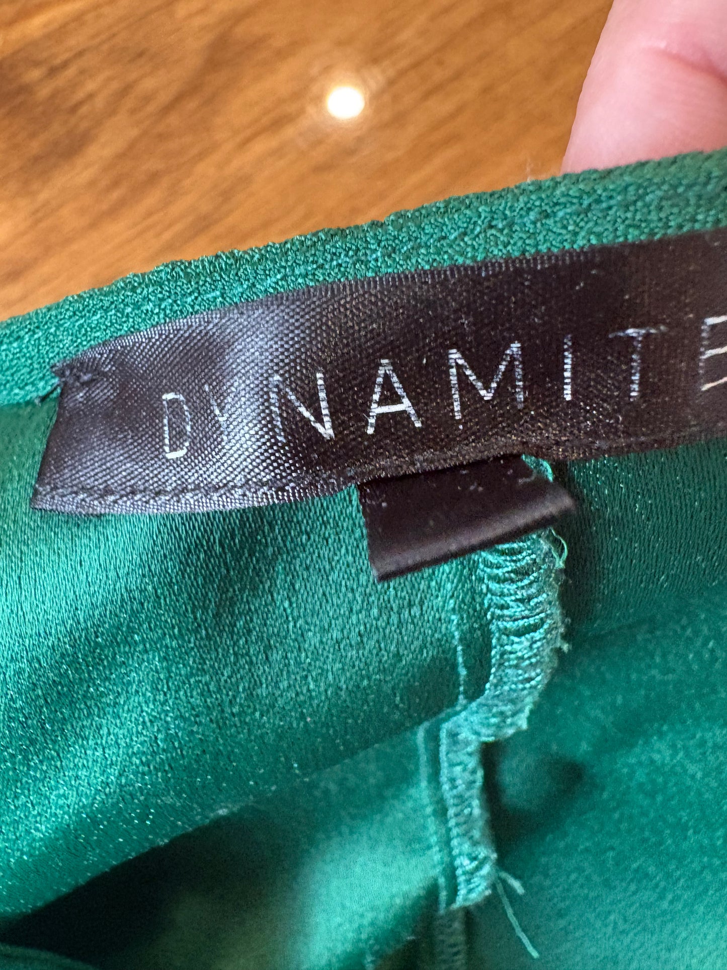 Robe dynamite on ne voie plus la grandeur je dirait small médium