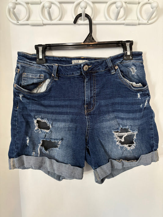 Short u2b taille 13 - 20% applicable au panier
