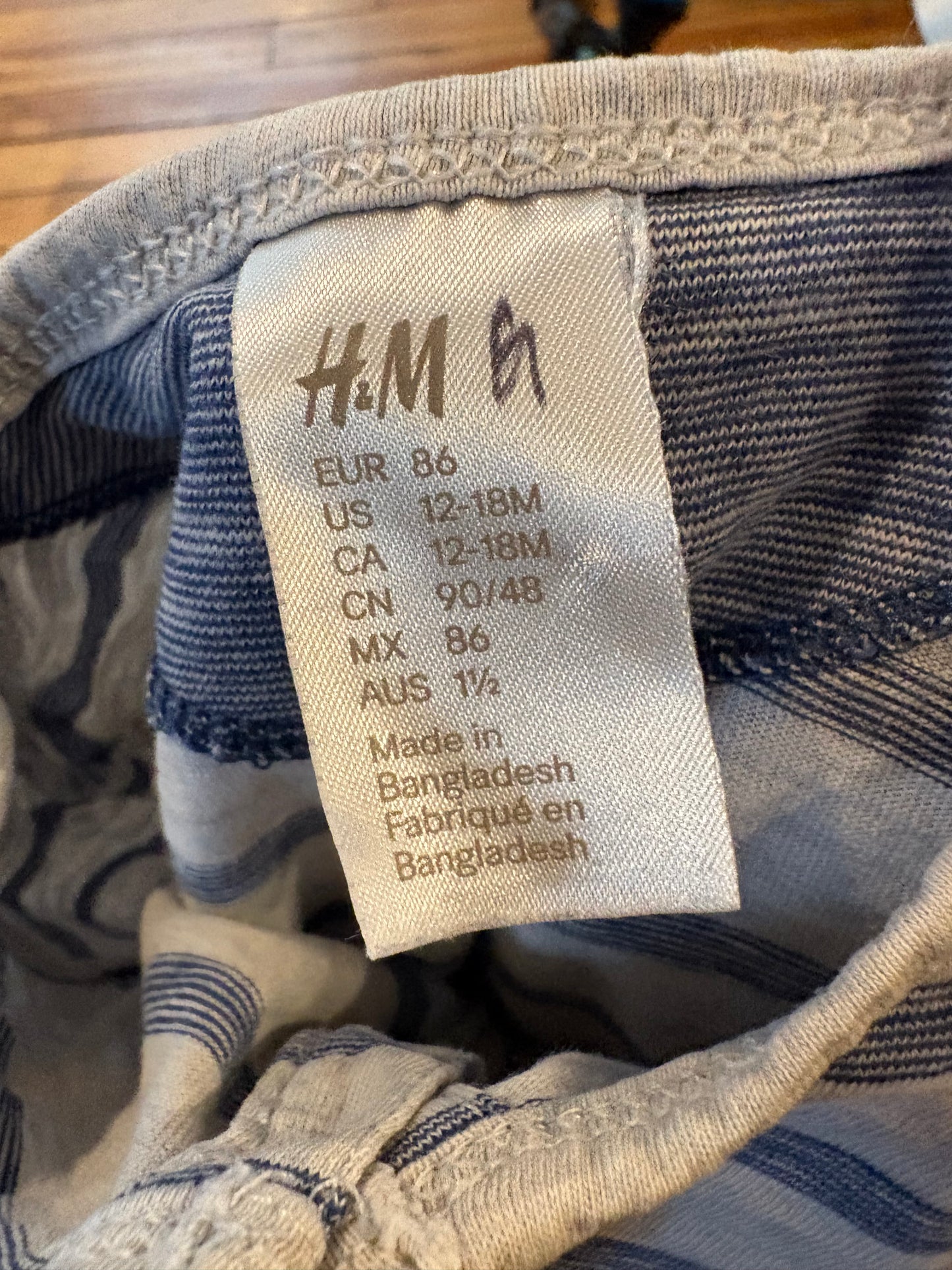 Chandail H&M 12-18 mois