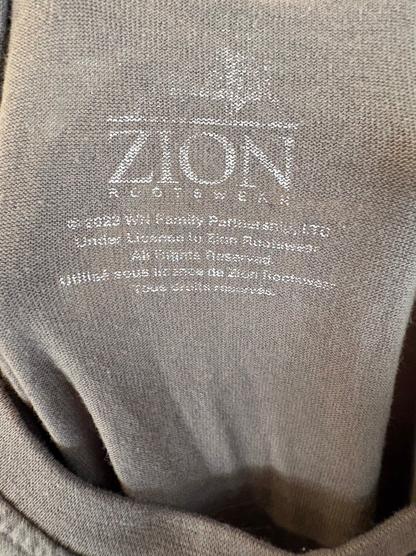 Chandail à donner avec achat