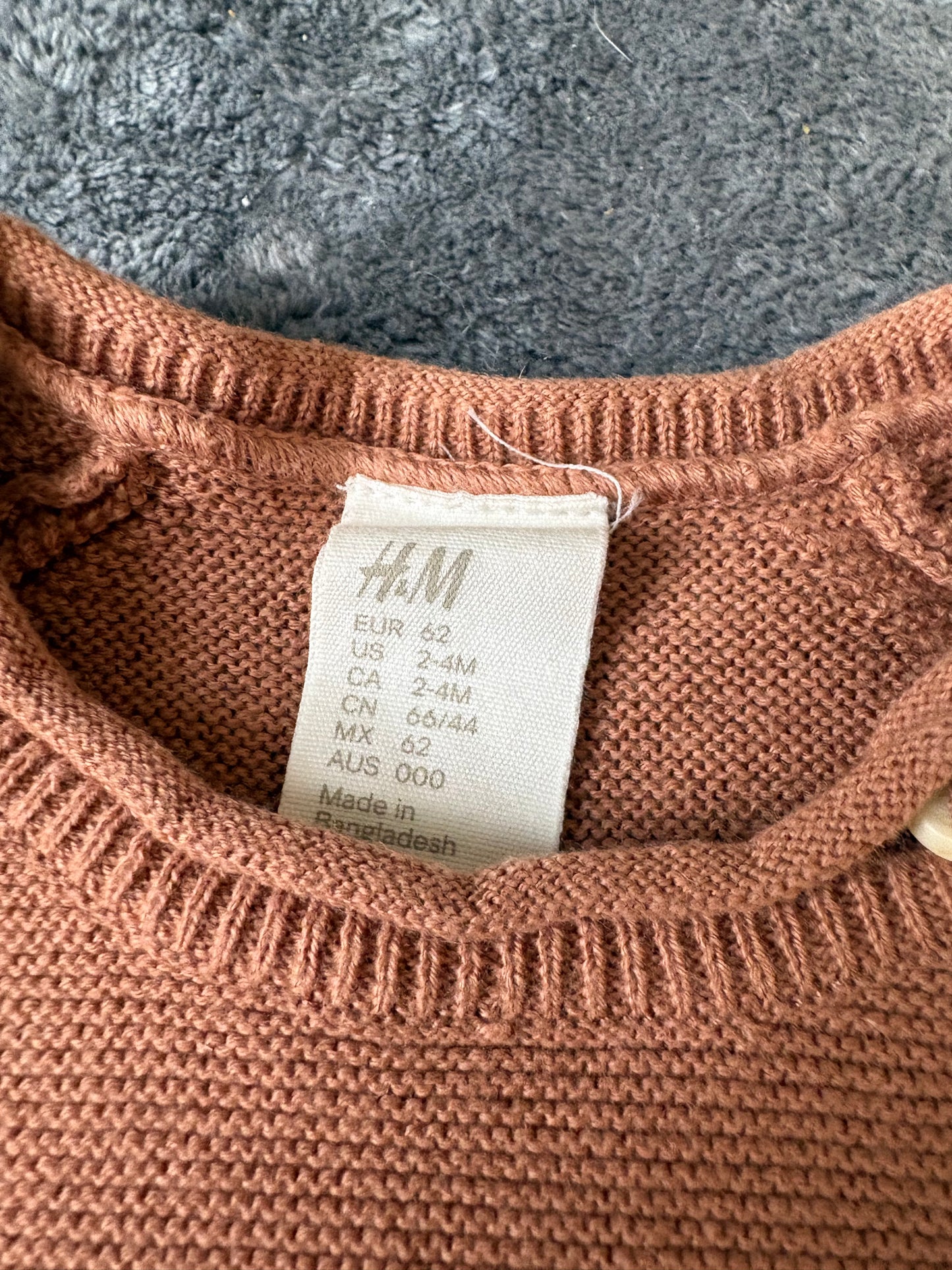 Une pièce en tricot H&m 2-4 mois