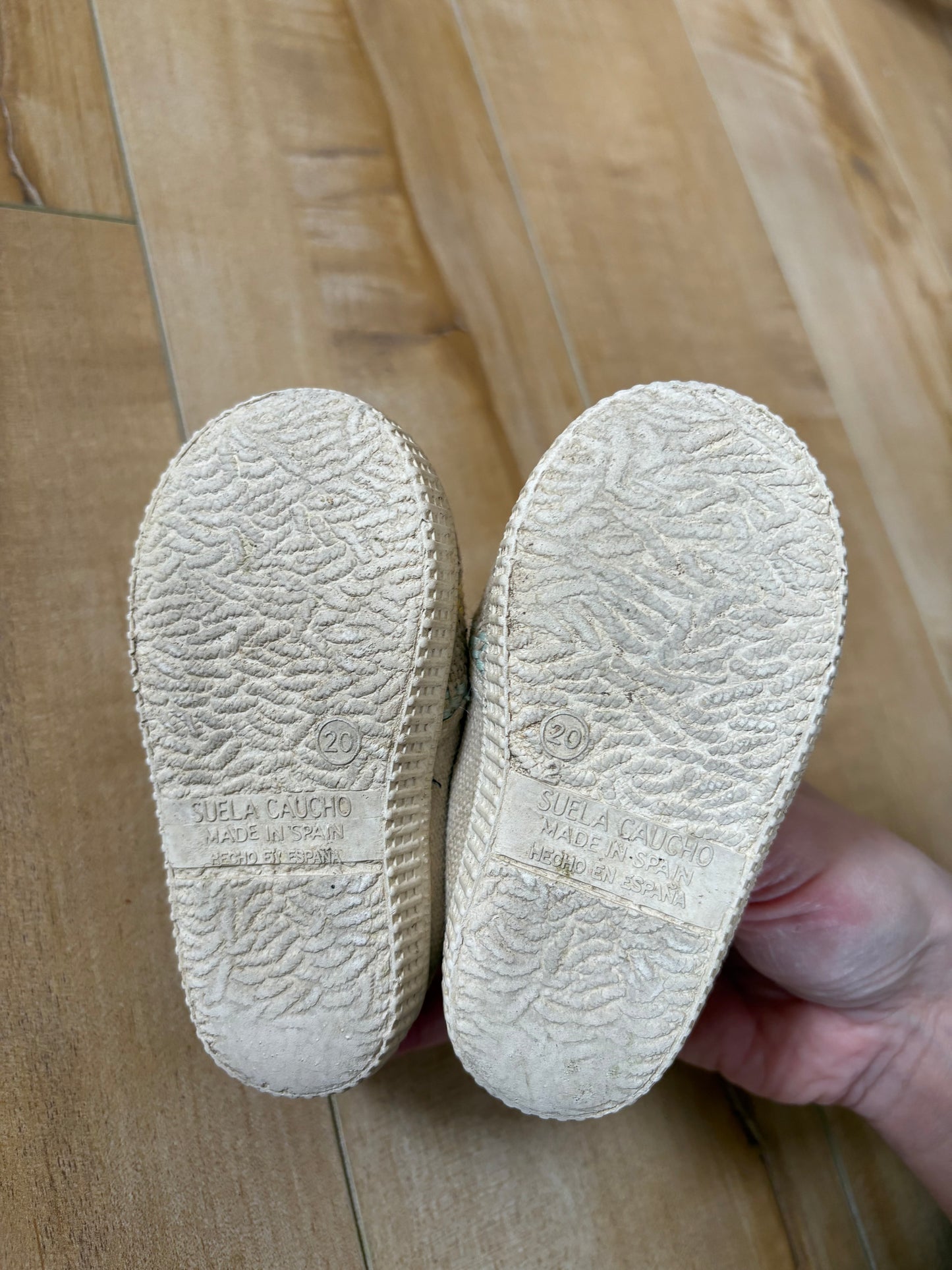 Soulier zara baby taille 20 (consignationML)