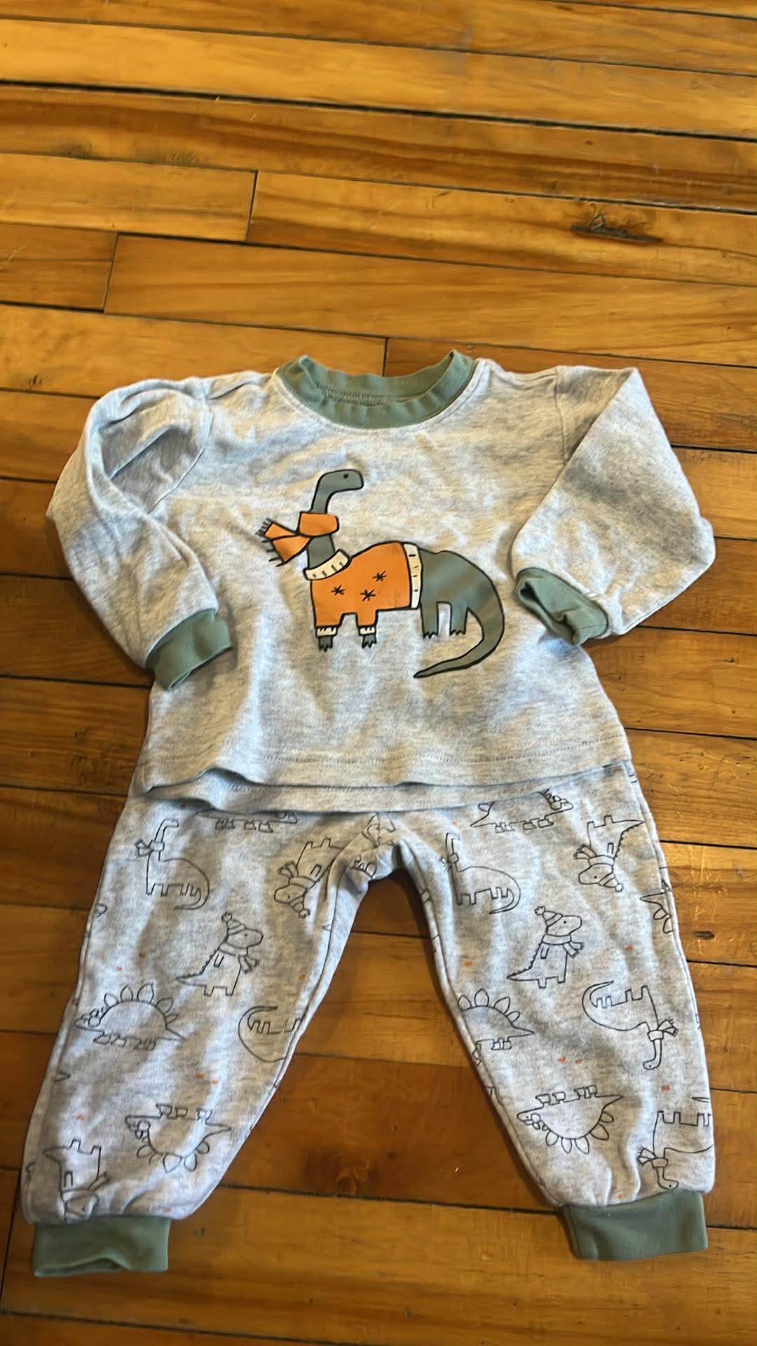 Pyjama pekkle 9 mois dino